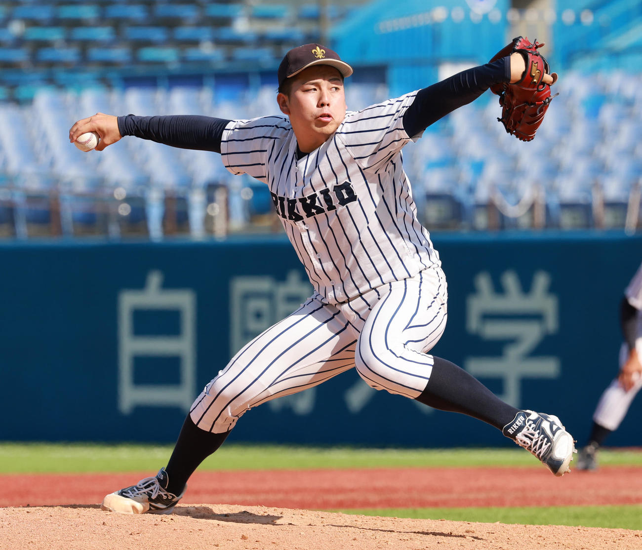 明大対立大　力投する立大・吉野（撮影・野上伸悟）