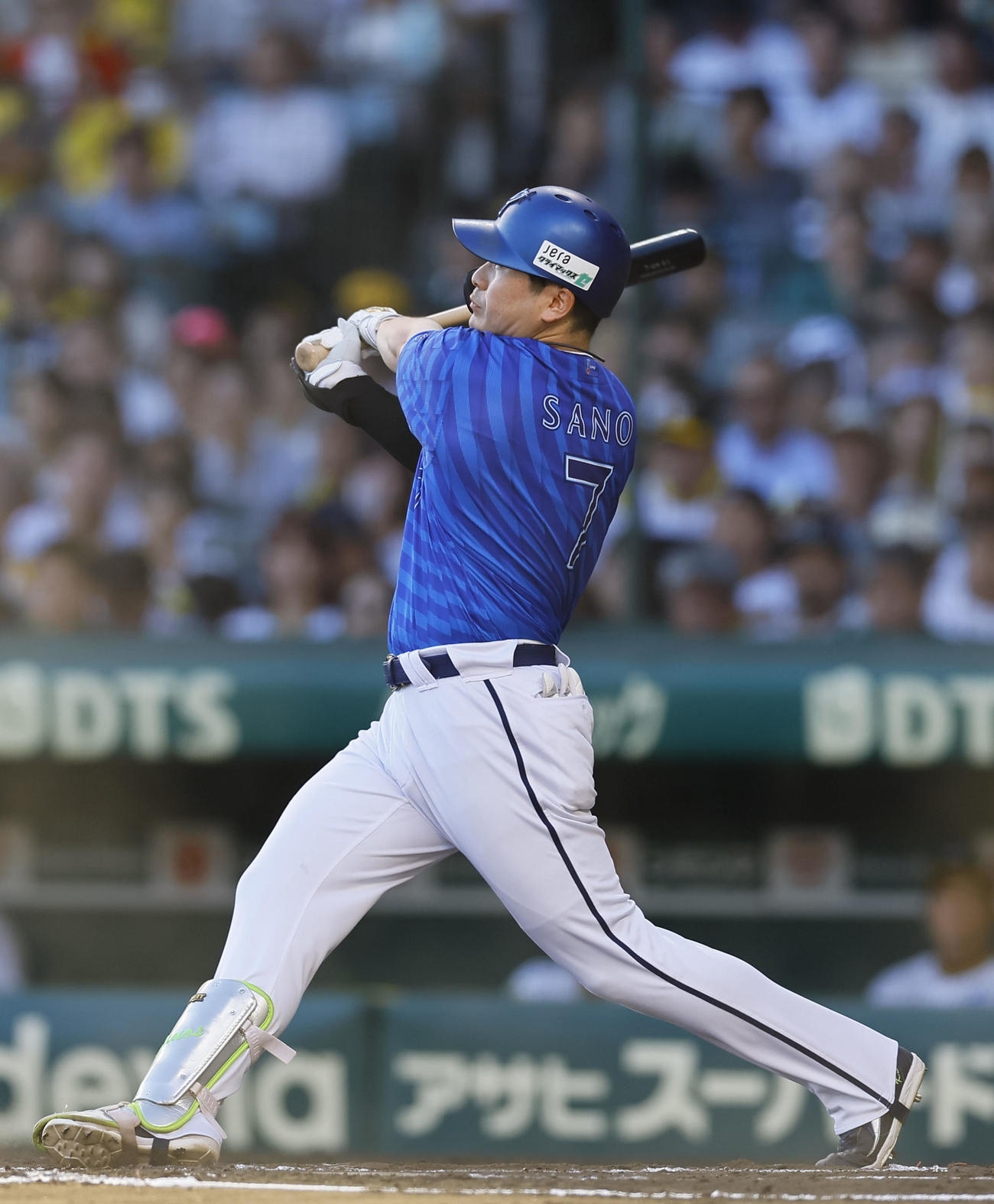 阪神対DeNA 7回表DeNA無死一、二塁、佐野は右越えに3点本塁打を放つ（撮影・藤尾明華）