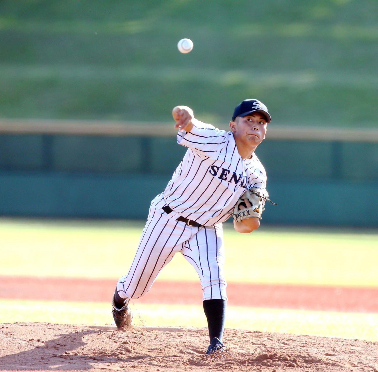 東北福祉大戦で救援登板した仙台大・佐藤幻（撮影・木村有優）