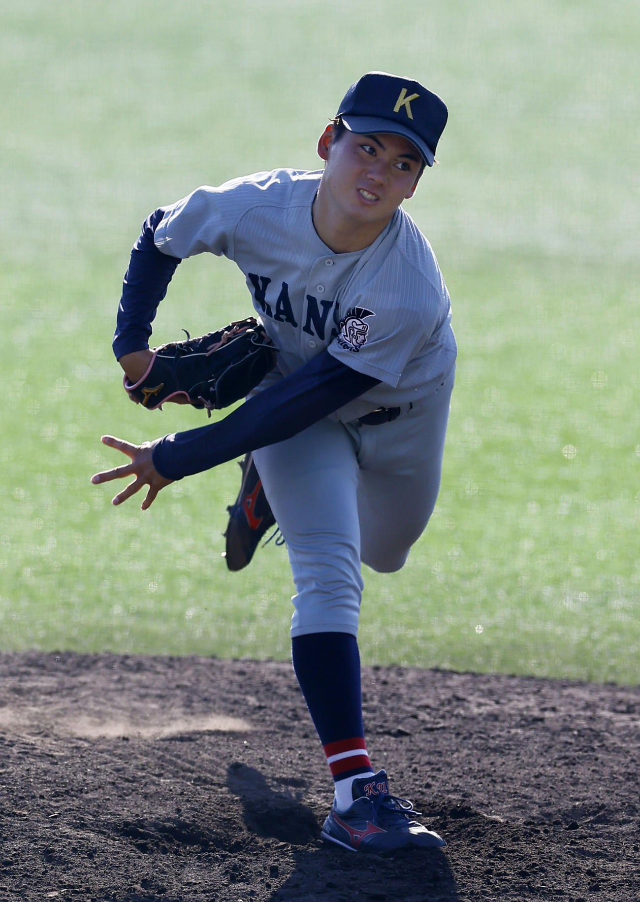 関学大対関大　9回から登板した関大・金丸（撮影・藤尾明華）
