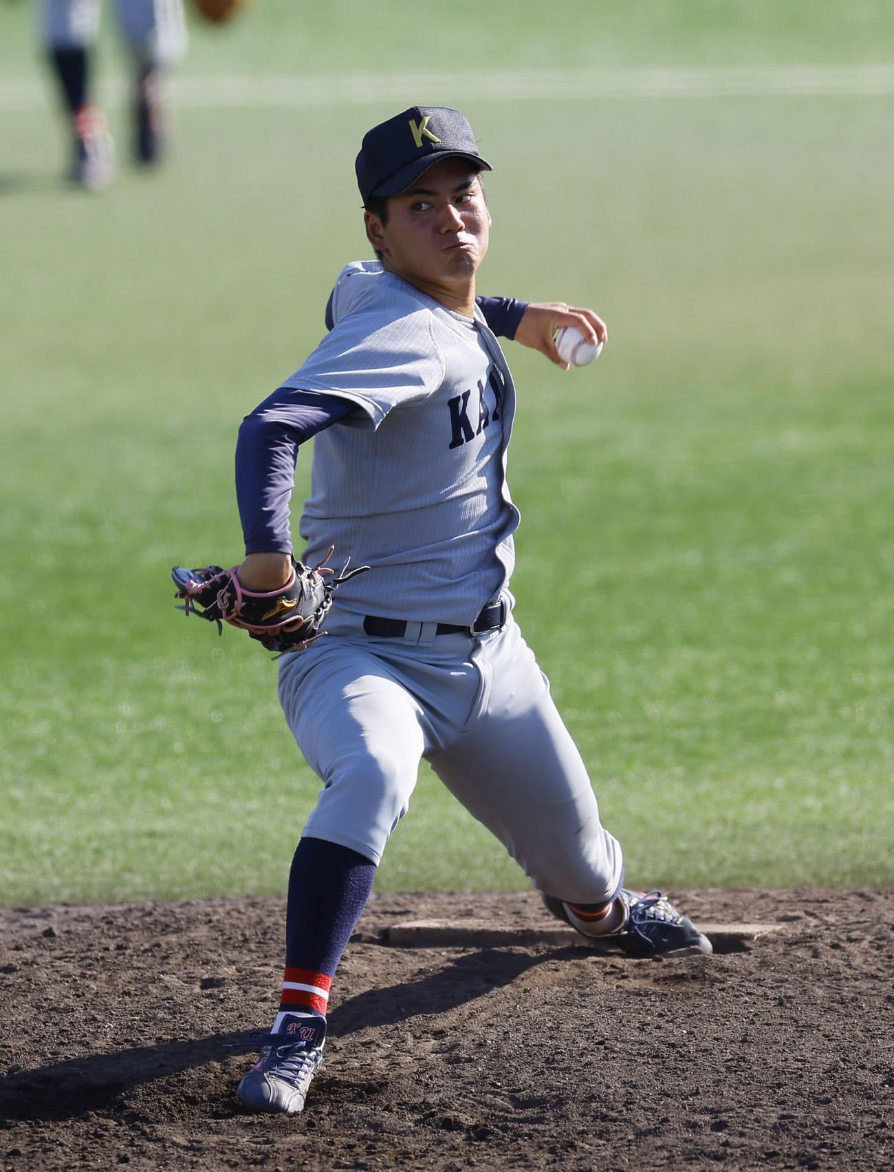 関学大対関大　9回から登板し2回を無失点に抑えた関大・金丸（撮影・藤尾明華）