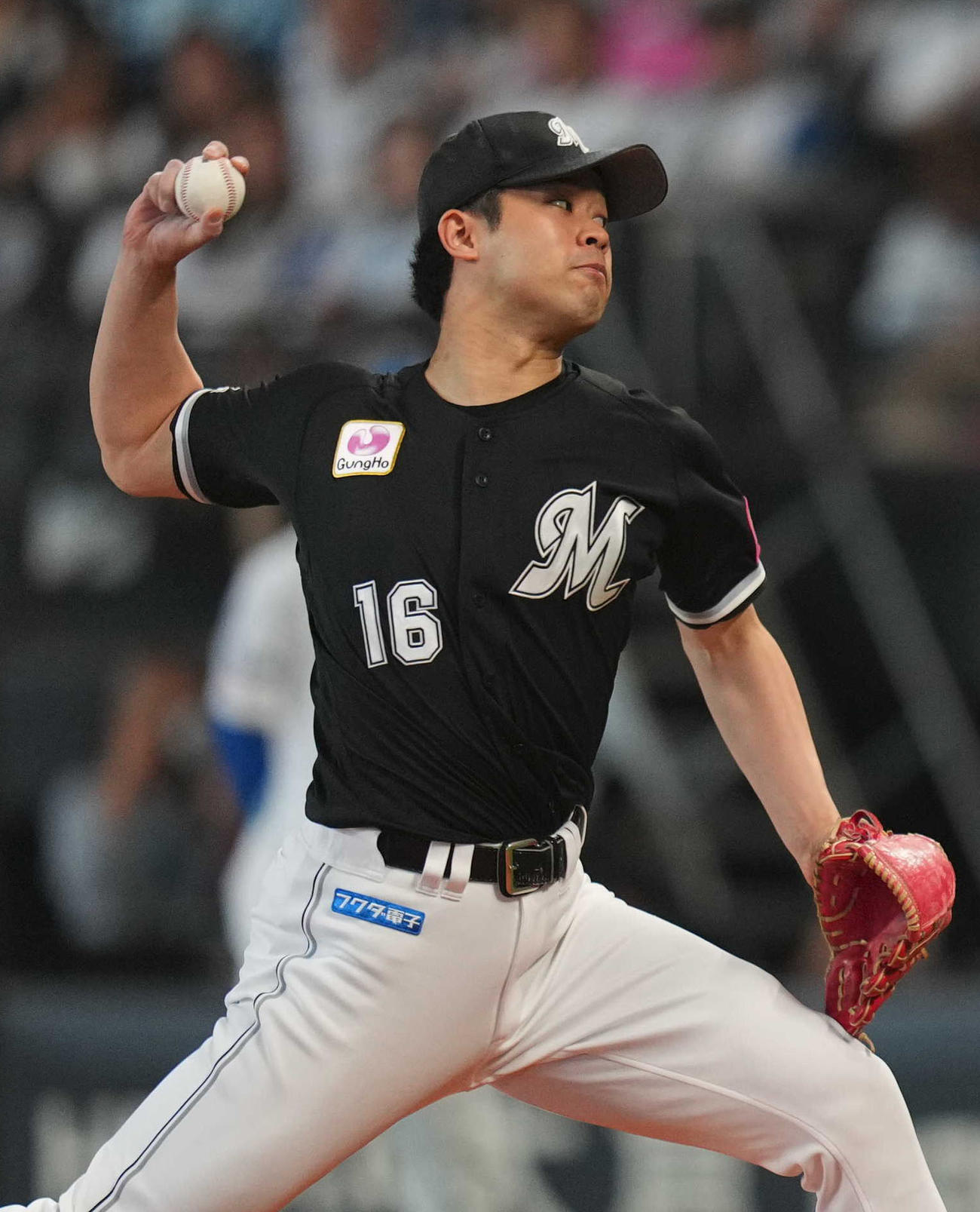 日本ハム対ロッテ　ロッテ先発の種市（撮影・狩俣裕三）
