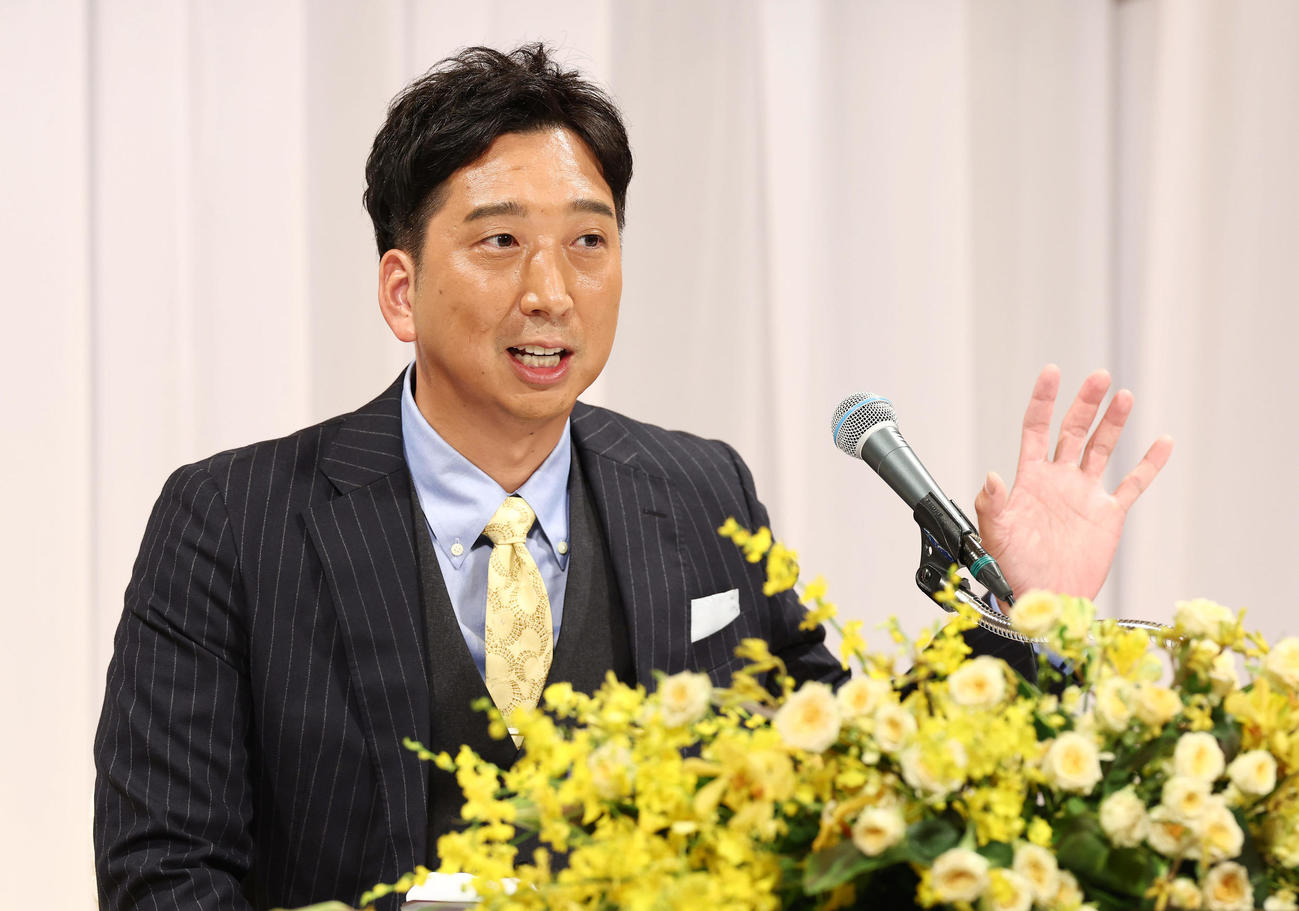就任会見に臨む阪神藤川新監督（撮影・前田充）