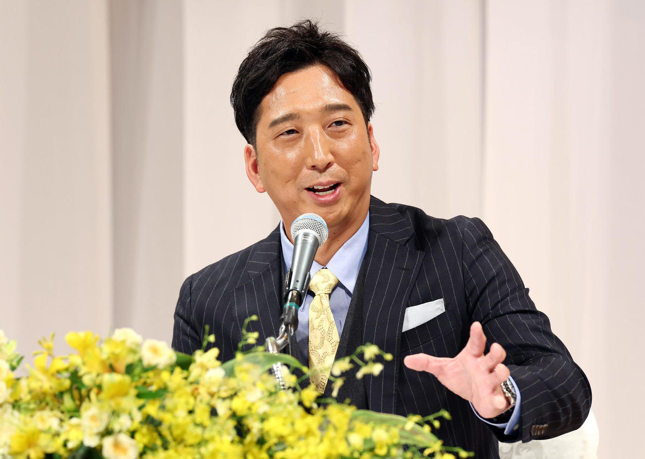 就任会見に臨む阪神藤川新監督（撮影・前田充）