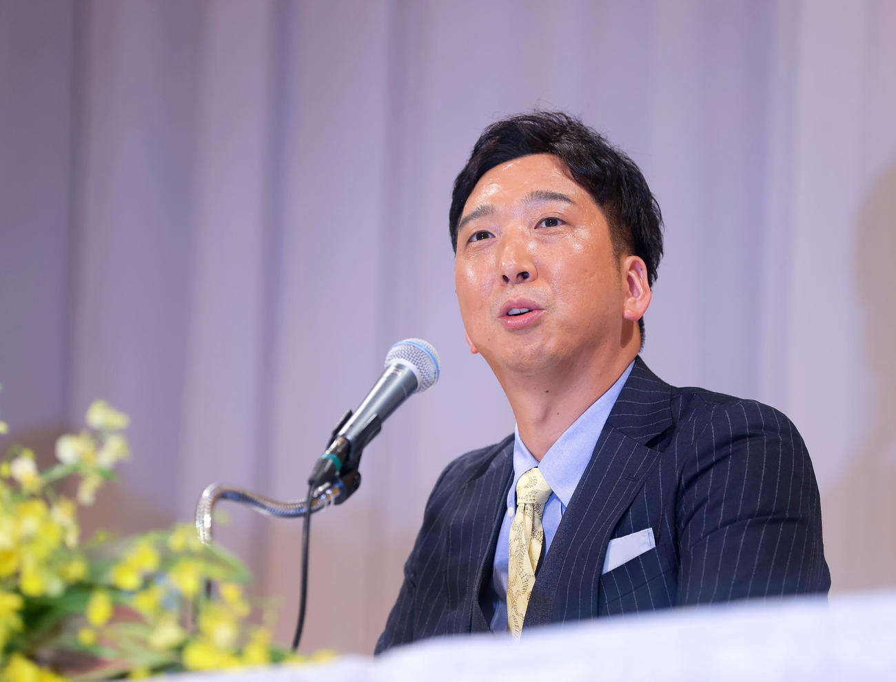 阪神の監督に就任し会見する藤川新監督（撮影・上山淳一）