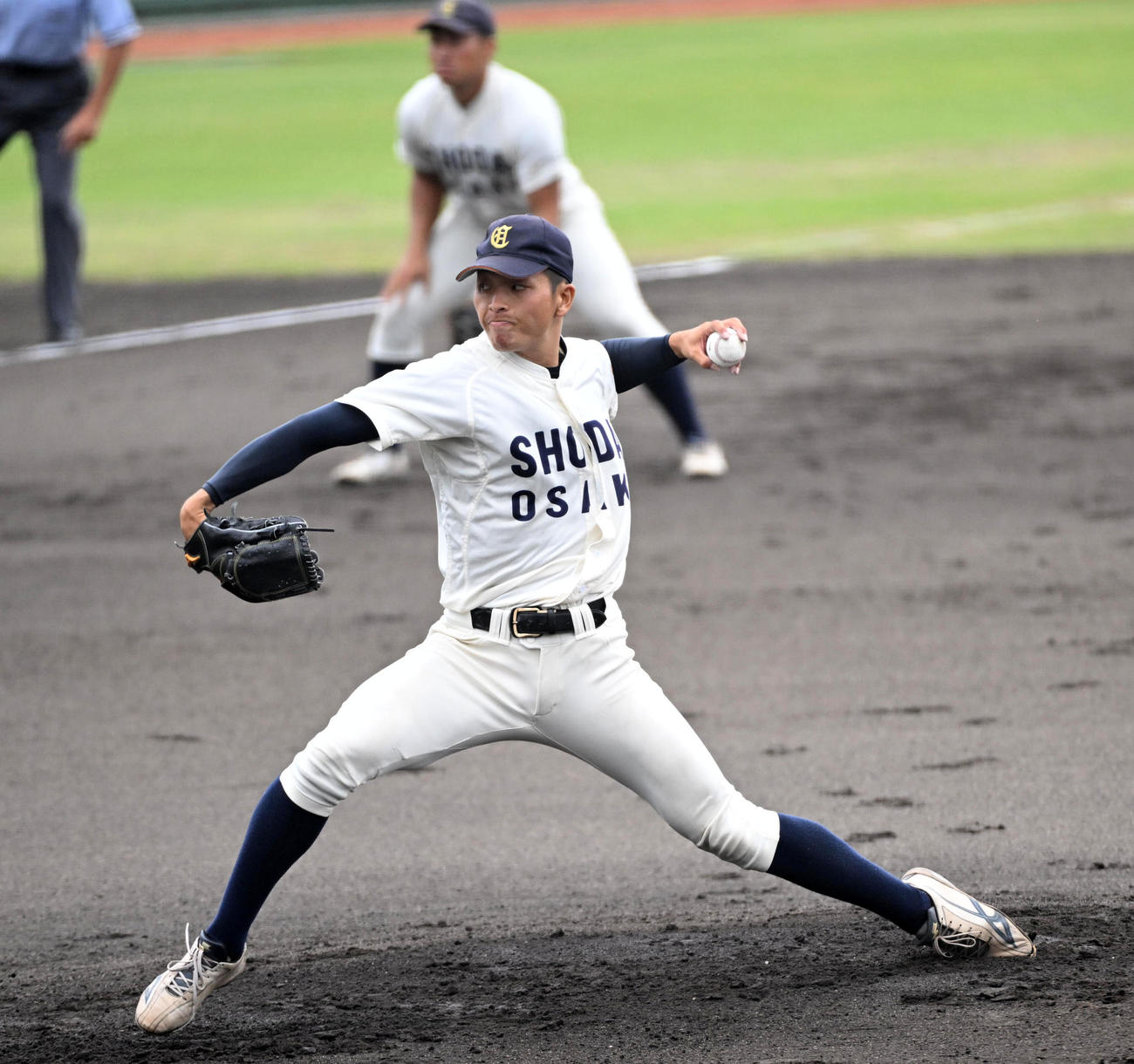 大商大対大経大　大商大先発の星野（撮影・前岡正明）