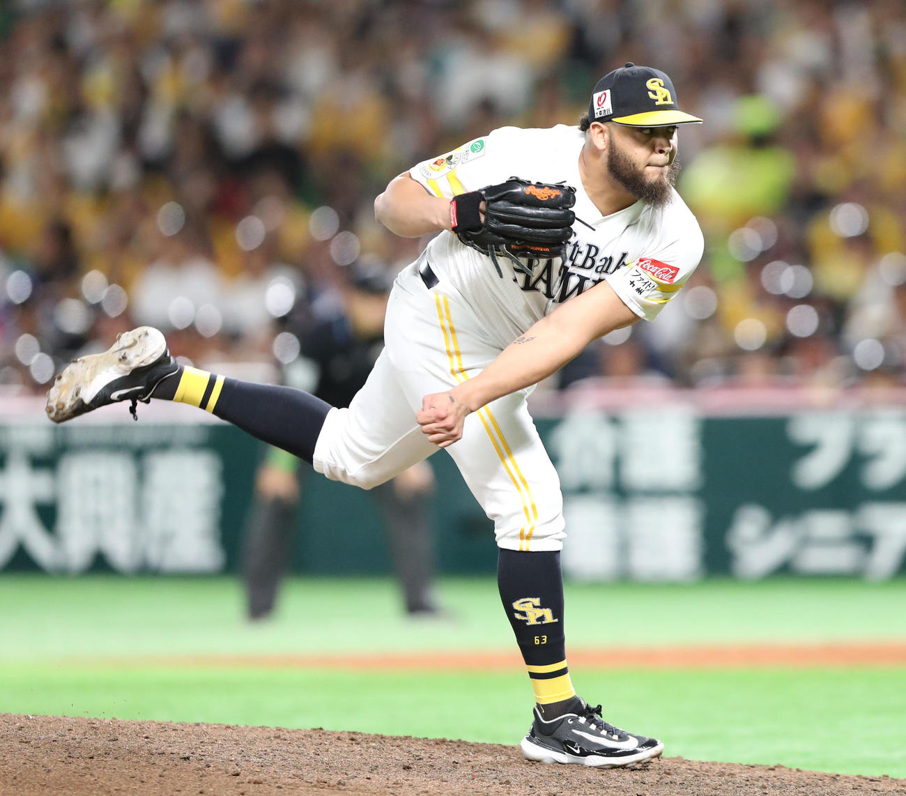 ソフトバンク対日本ハム　2番手で登板したヘルナンデス（撮影・鬼束羽瑠菜）