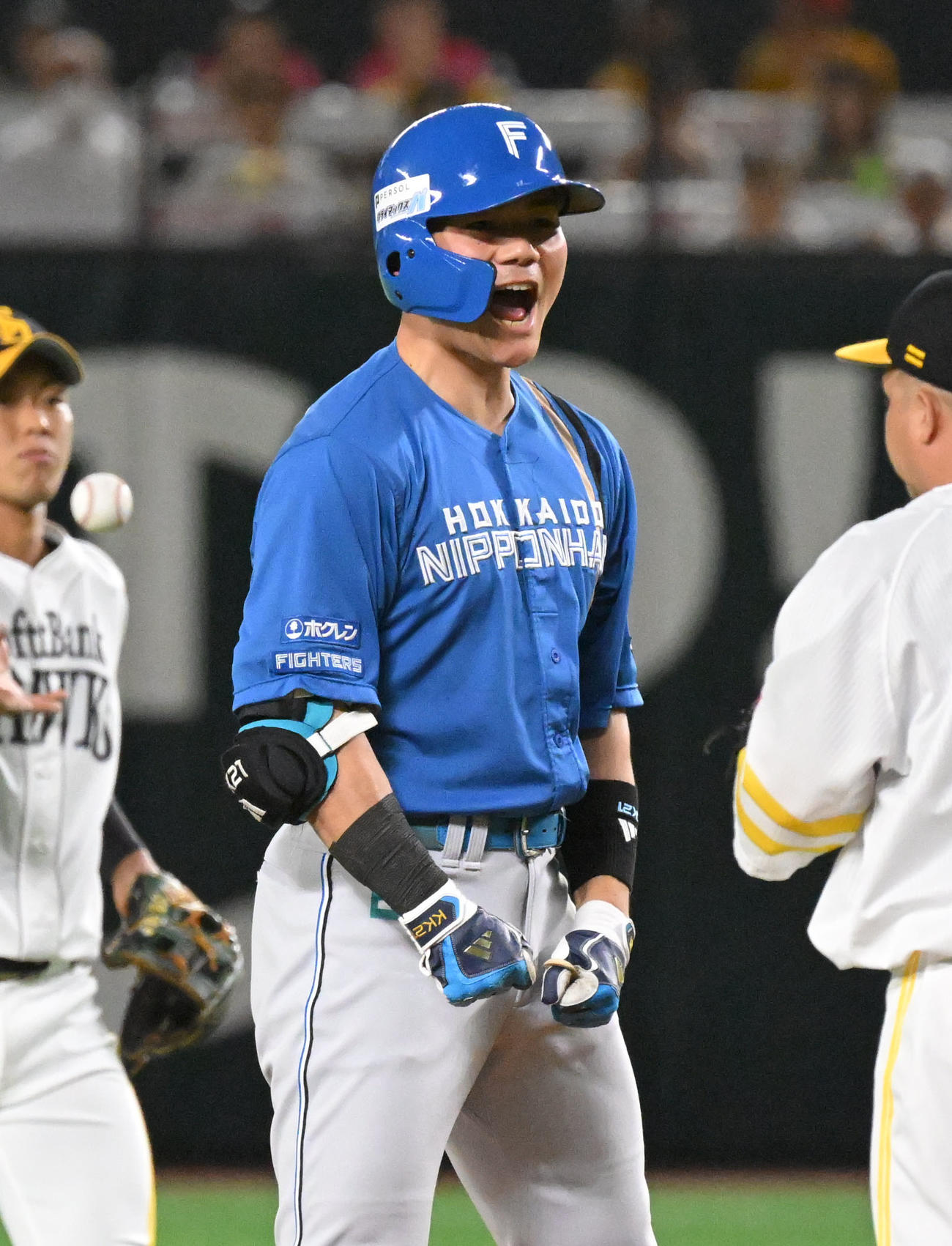 ソフトバンク対日本ハム　1回表日本ハム無死二塁、清宮は先制適時打を放つ（撮影・林敢治）