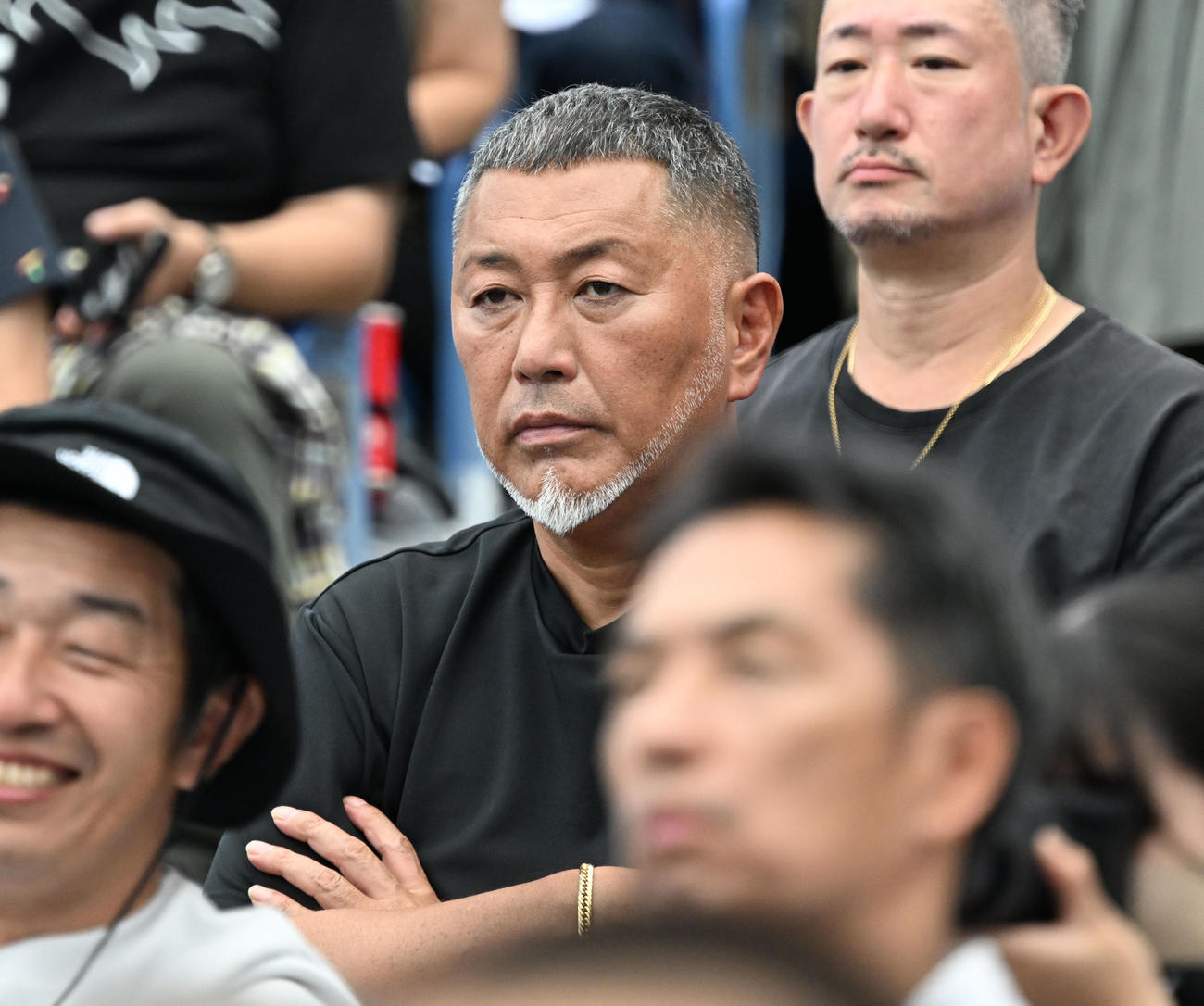 法大―慶大戦を観戦する清原和博さん（撮影・千葉一成）