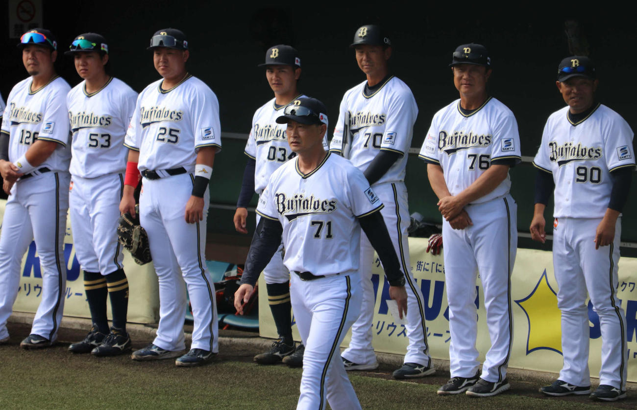 フェニックス・リーグで“初采配”に臨んだオリックス岸田監督（撮影・大池和幸）