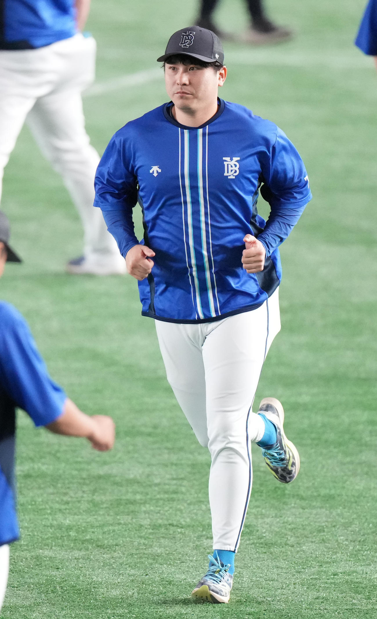 巨人対DeNA　アップするDeNA佐野（撮影・鈴木みどり）