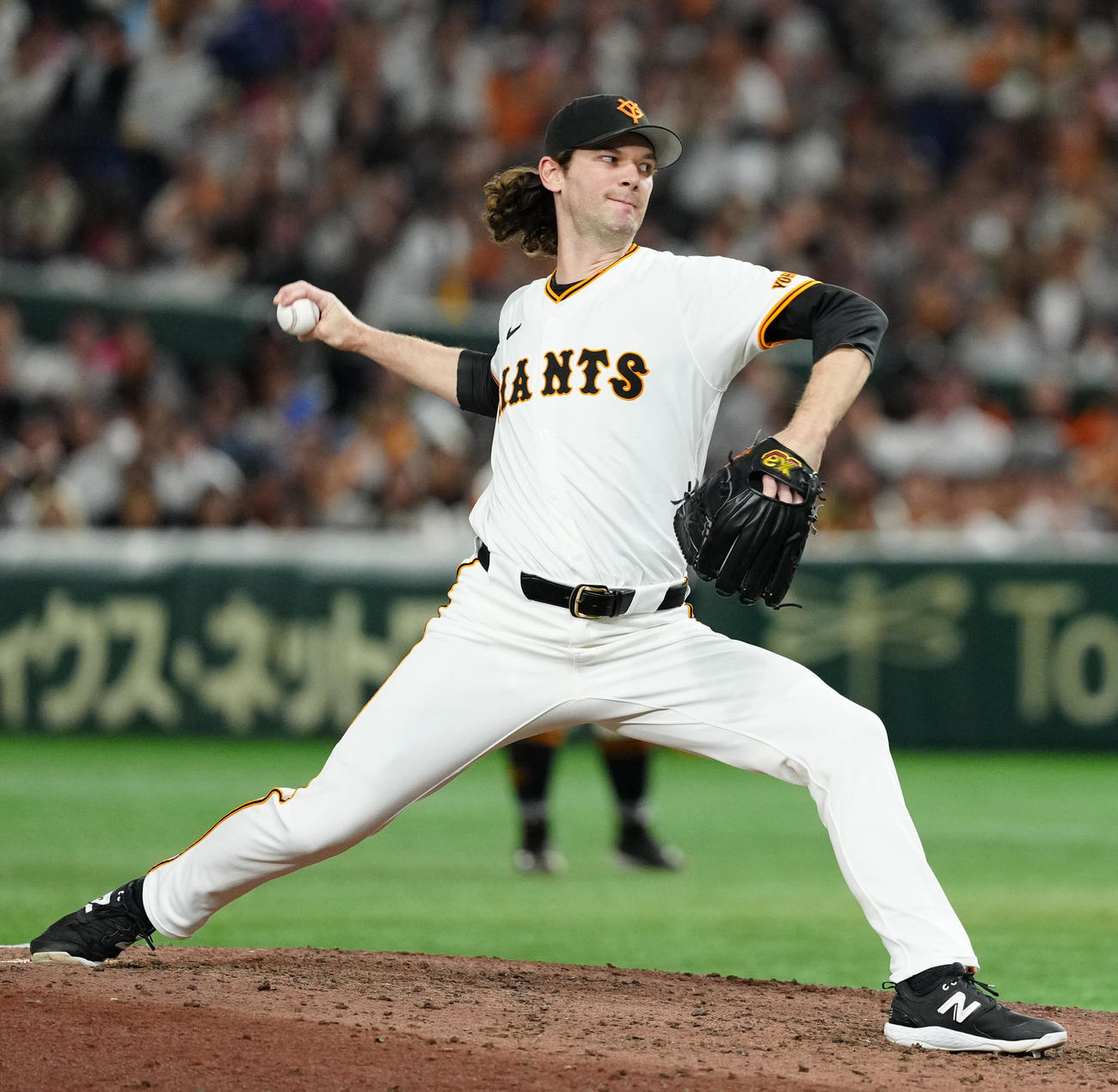 巨人対DeNA　巨人3番手のケラー（撮影・江口和貴）