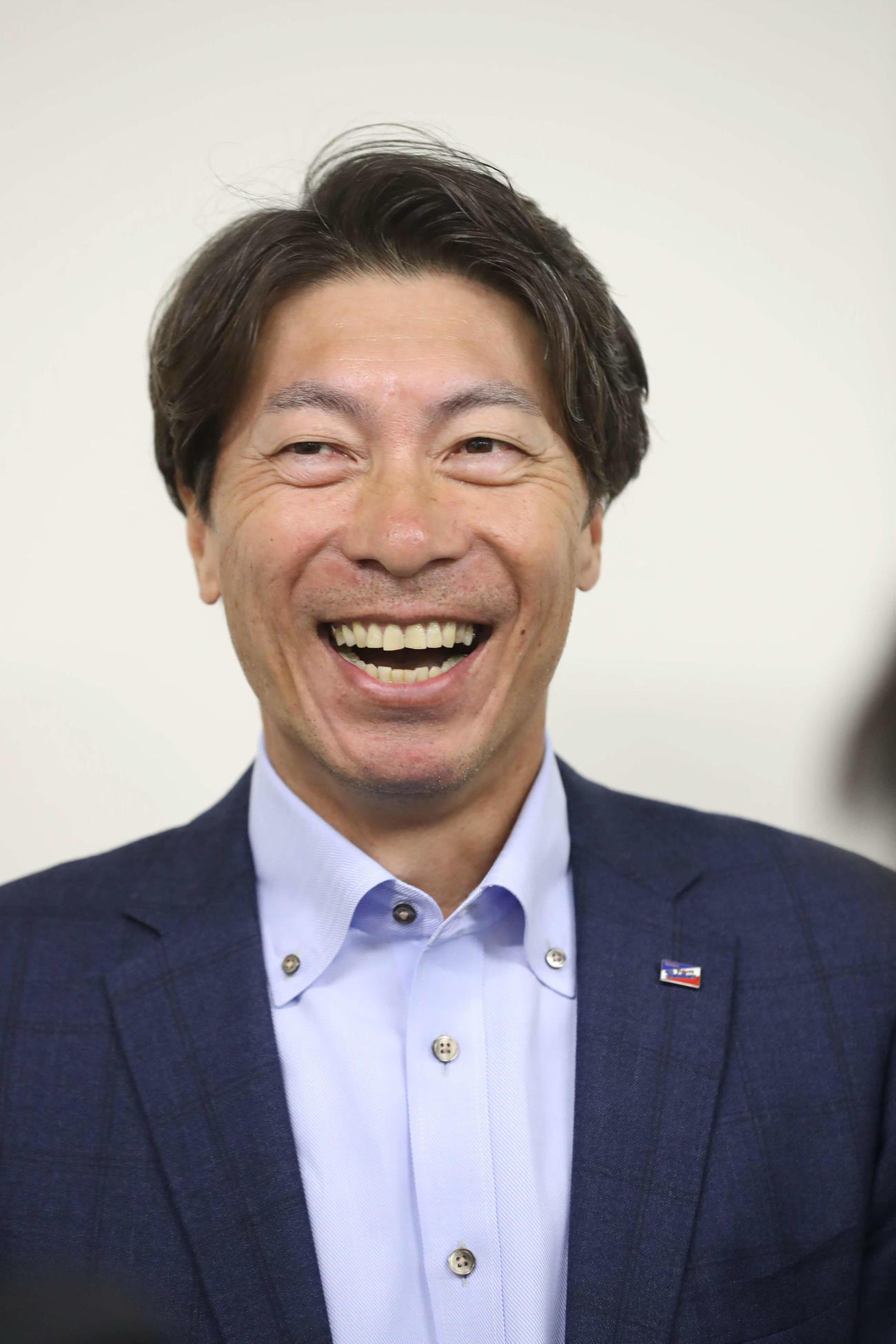 ドラフトを前日に控え、スカウト会議後に取材対応するヤクルト高津監督