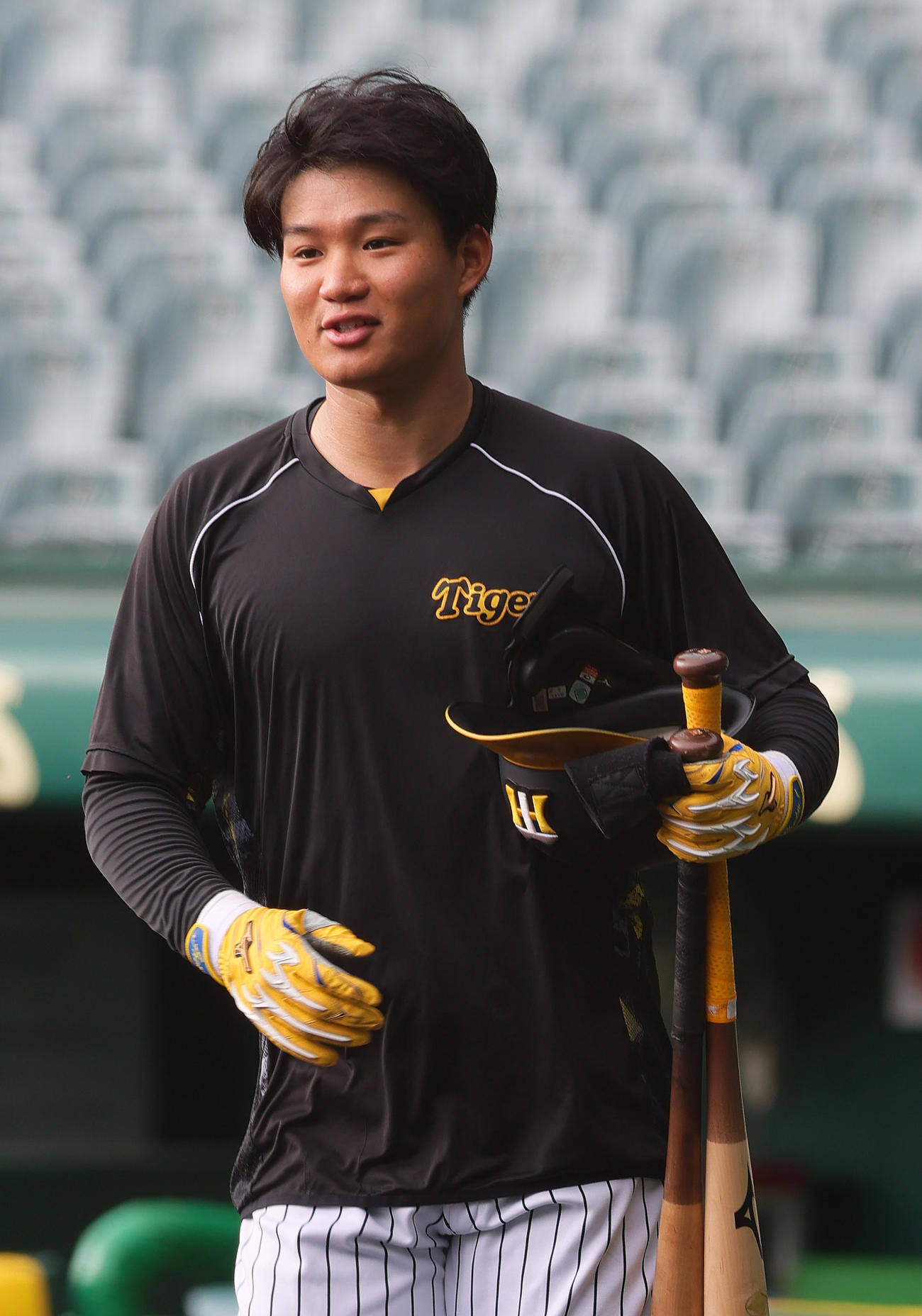 甲子園球場で打撃練習する阪神森下（撮影・上山淳一）