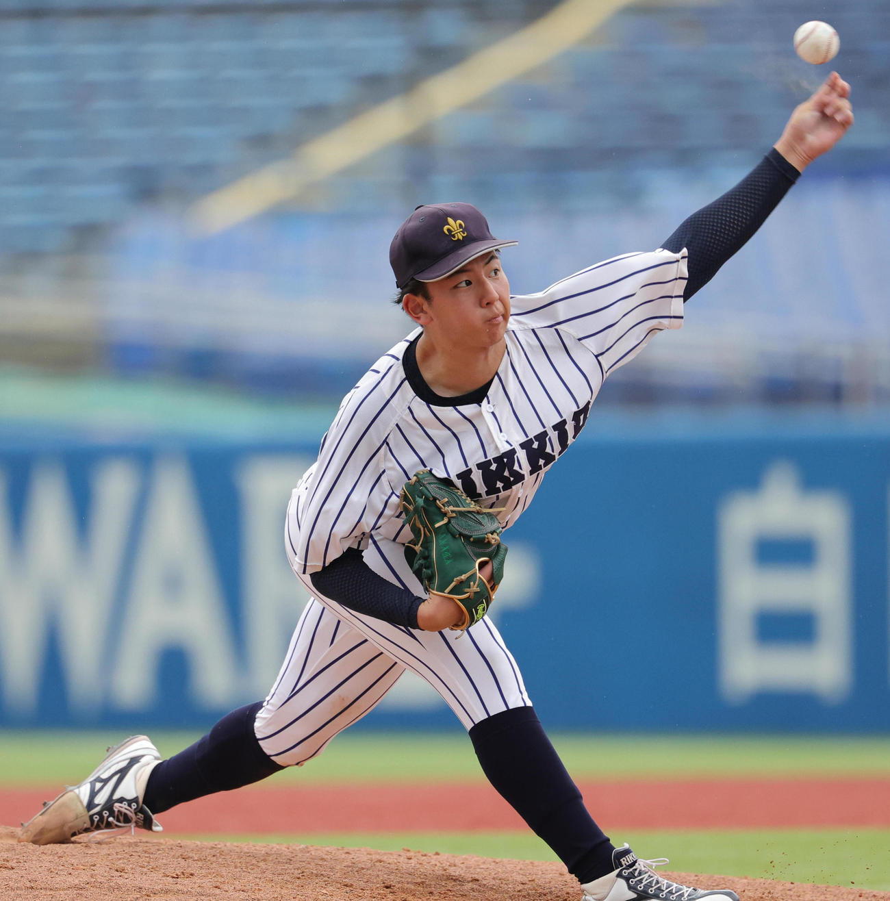 立大対東大　立大先発の田中優（撮影・野上伸悟）