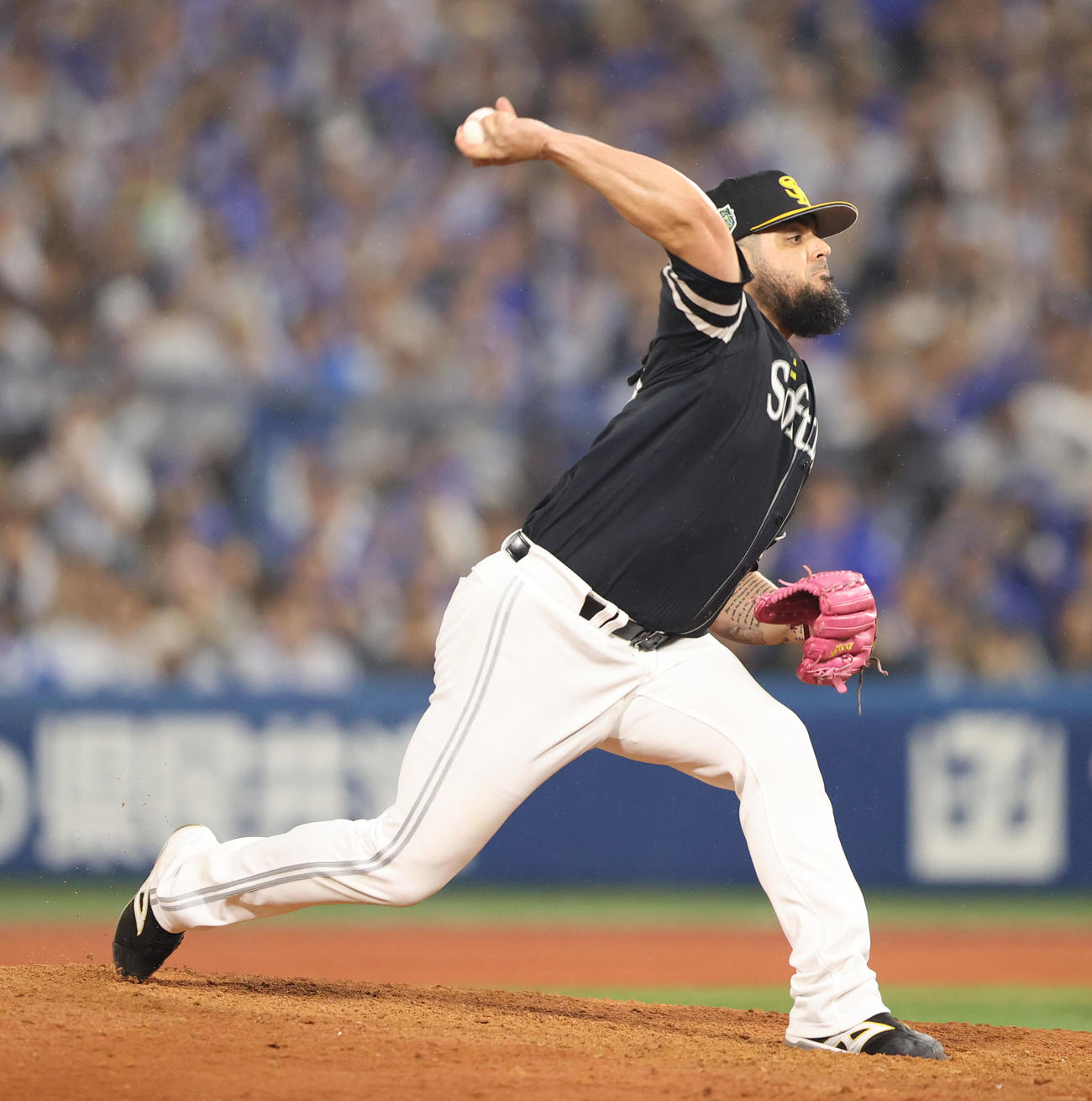DeNA対ソフトバンク　9回に登板したオスナ（撮影・梅根麻紀）