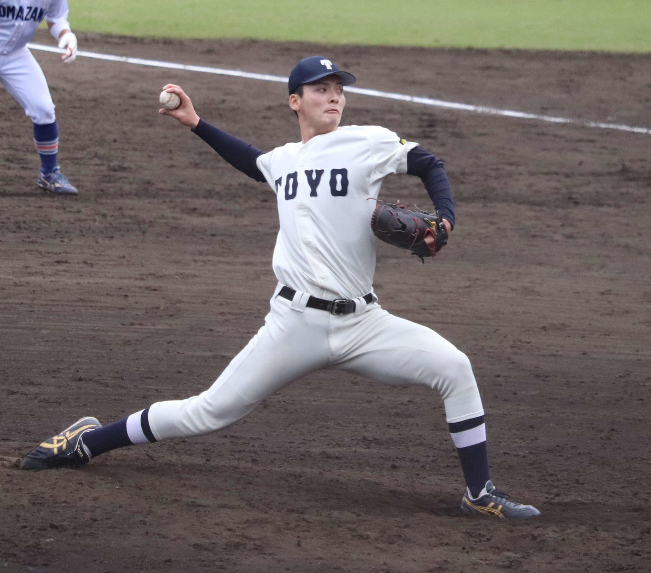 駒大対東洋大　延長10回タイブレークから登板し、2回無失点で勝ち投手となった東洋大・一條（撮影：佐瀬百合子）