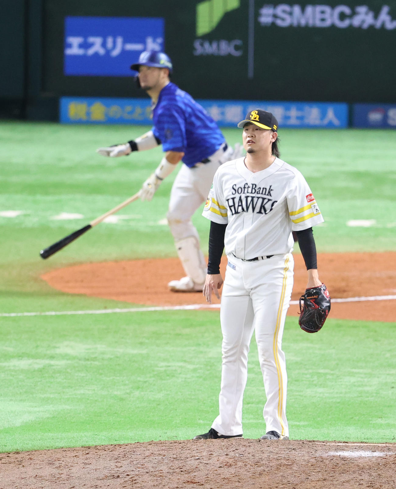 ソフトバンク対DeNA 8回表DeNA1死一塁、戸柱に中越え適時二塁打を浴びた杉山（撮影・梅根麻紀）