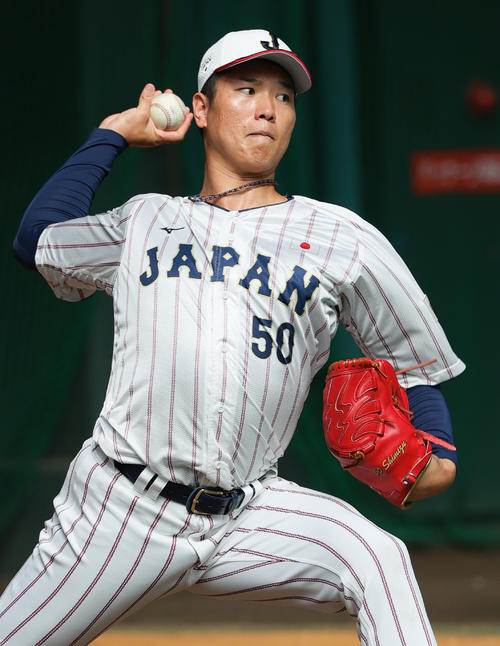 侍ジャパン】25歳迎えた中日清水達也にサプライズケーキ「最高に幸せ