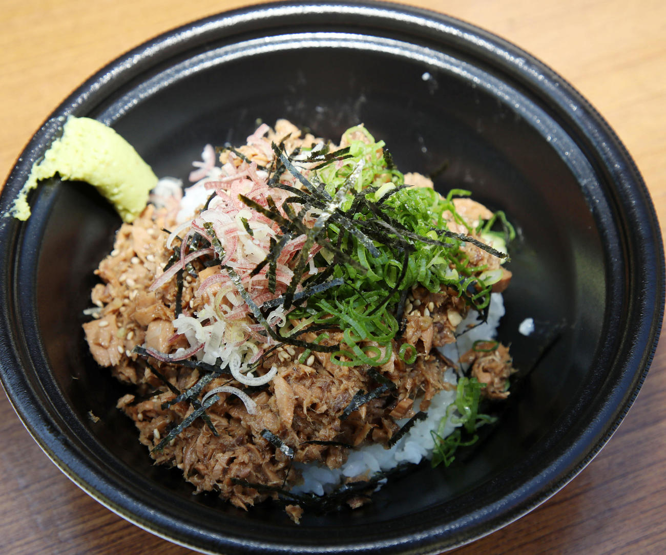 秋季キャンプ3日目、「土佐勝男（かつお）飯」（撮影・加藤哉）
