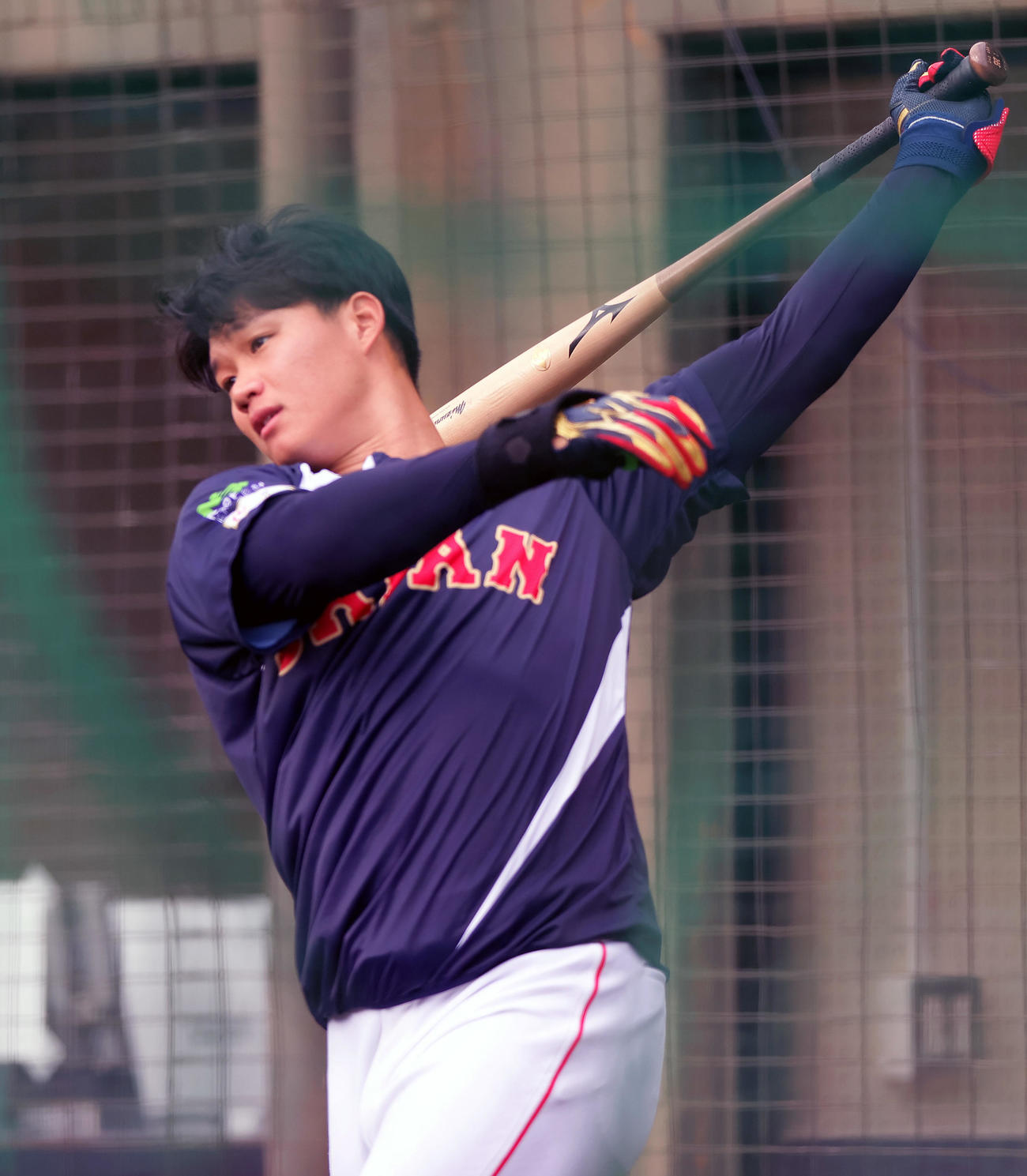 ティー打撃する阪神森下（撮影・上山淳一）