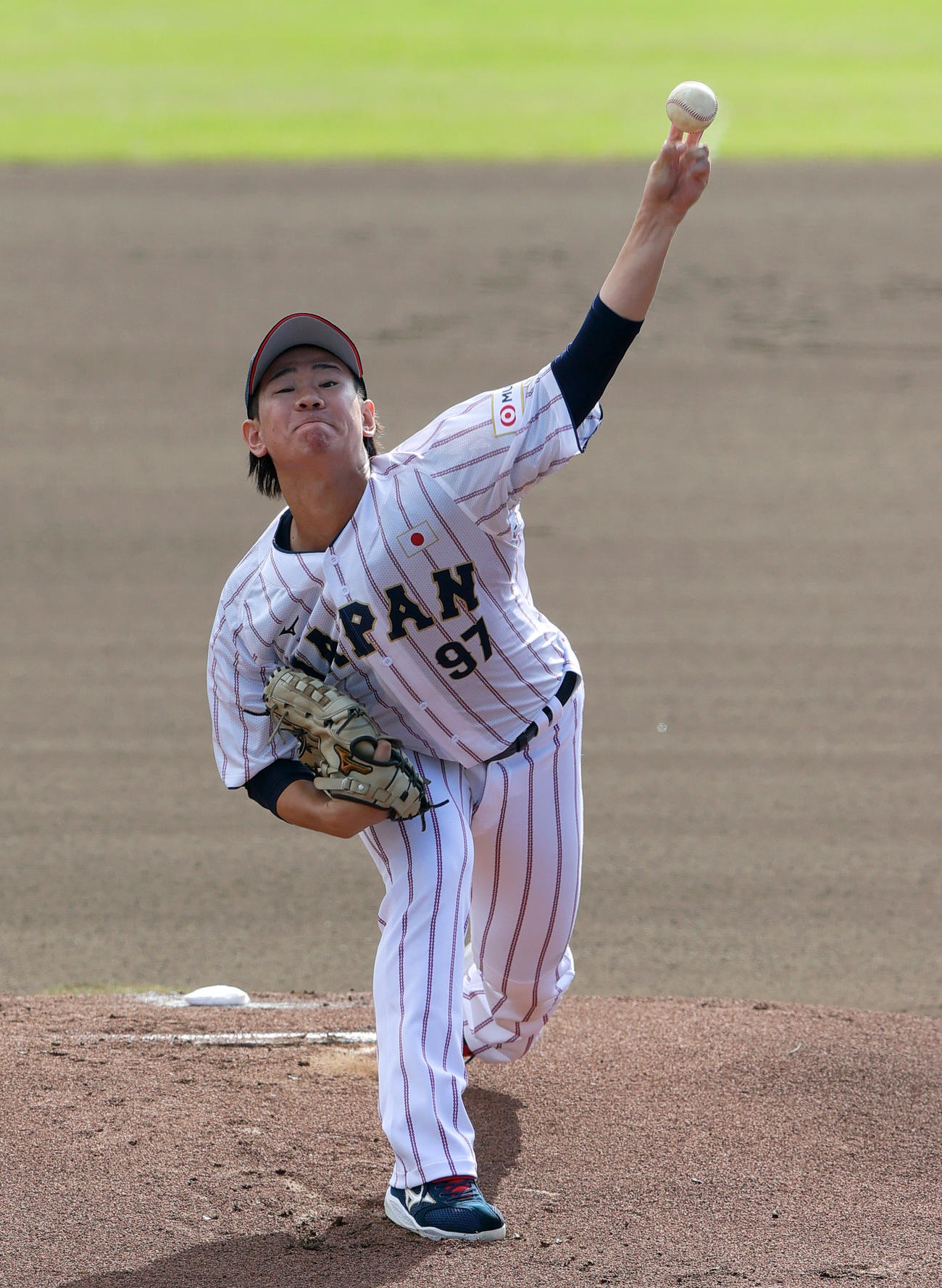 侍ジャパン対広島　侍ジャパン先発の井上温大（撮影・上山淳一）