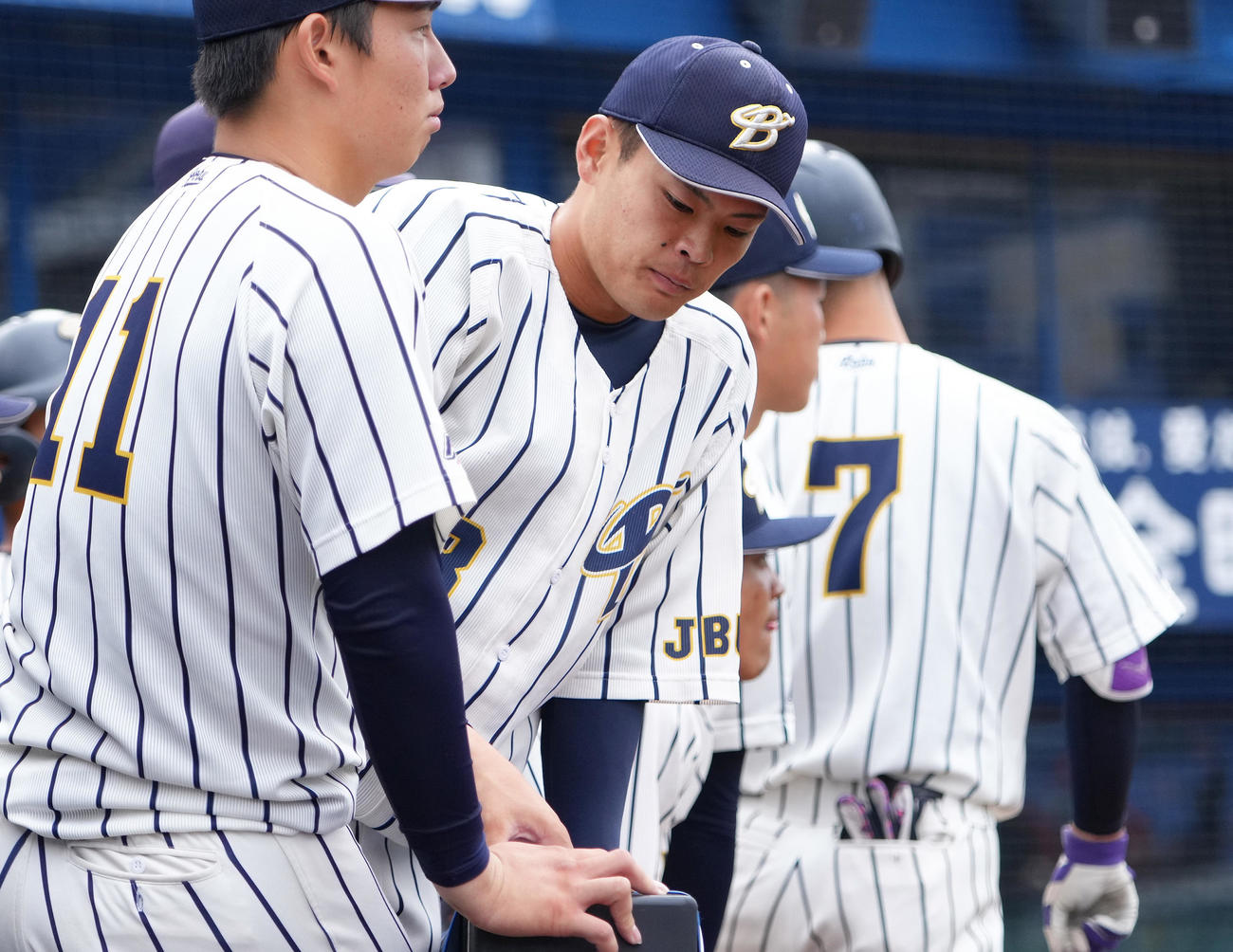 共栄大対上武大　共栄大に敗れがっくりとする上武大・荒巻（中央）（撮影・足立雅史