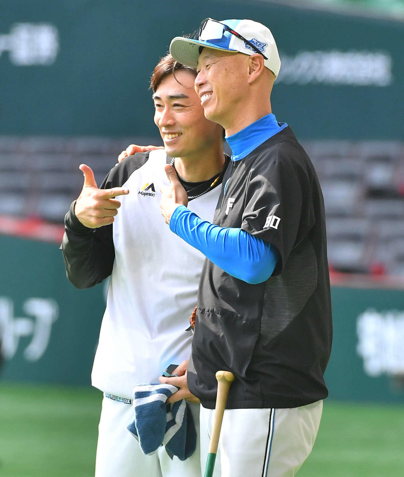 ソフトバンク和田と日本ハム森本コーチ（2024年5月7日）