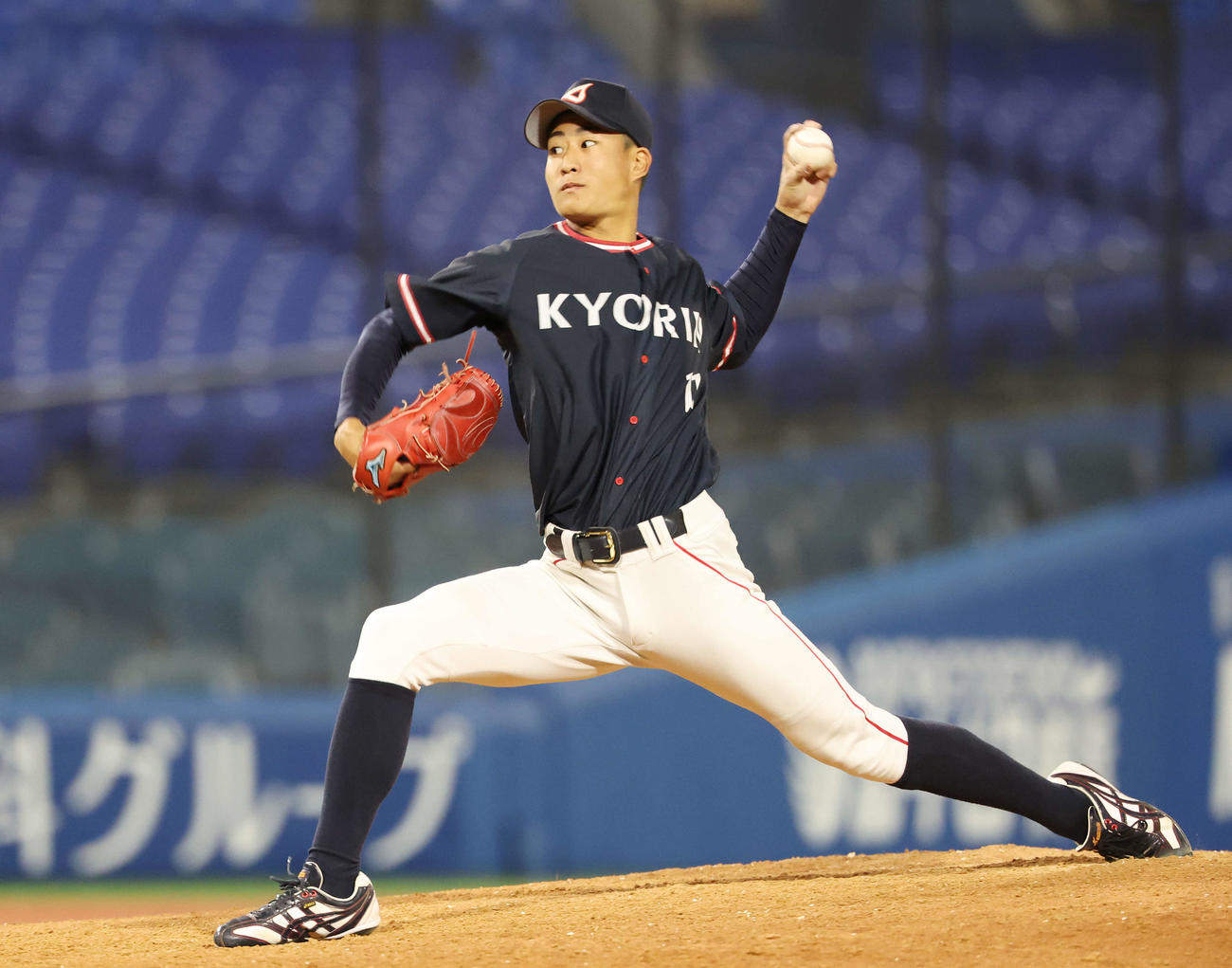 杏林大対国際武道大　杏林大2番手の岩井（撮影・宮地輝）