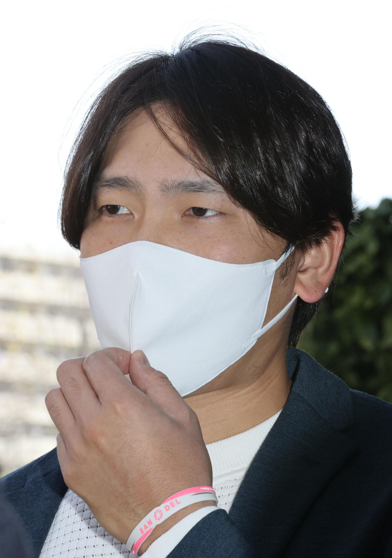 球団事務所での話を終えた石川（撮影・梅根麻紀）