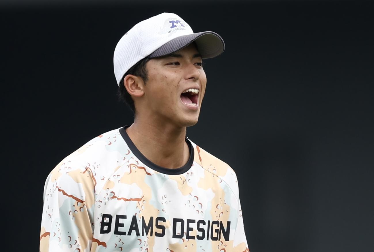 練習でげきを飛ばす明大・宗山（撮影・河田真司）