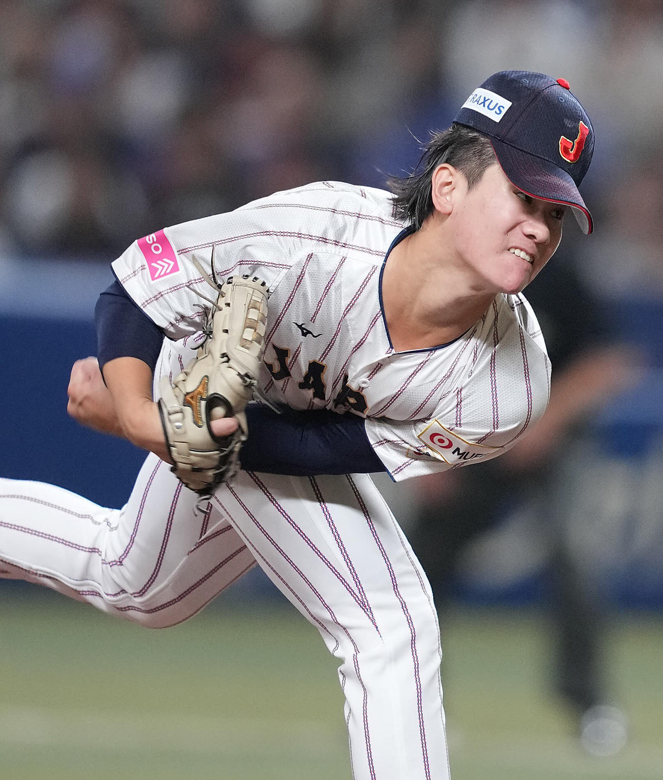 日本対オーストラリア　力投する日本先発の井上（撮影・垰建太）