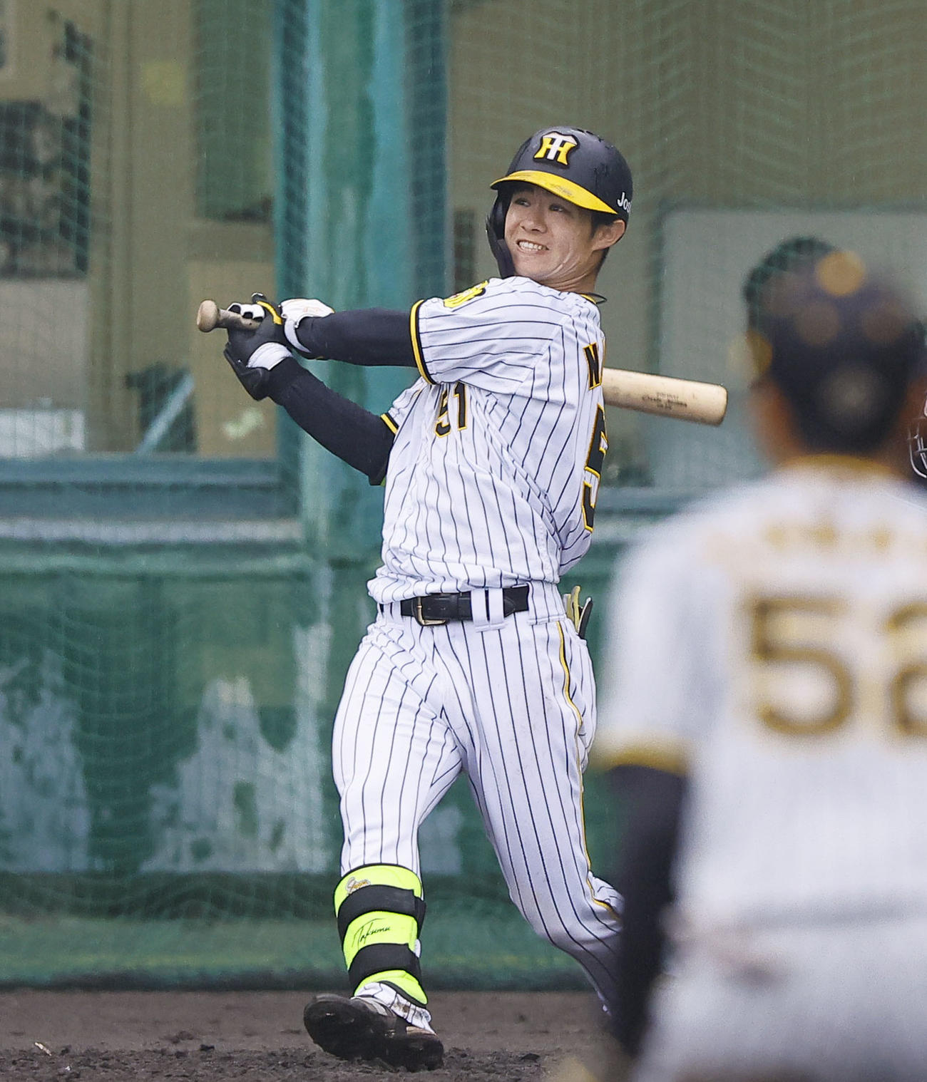 紅白戦　2回裏白組1死一塁、、中野は右飛に倒れる（撮影・藤尾明華）