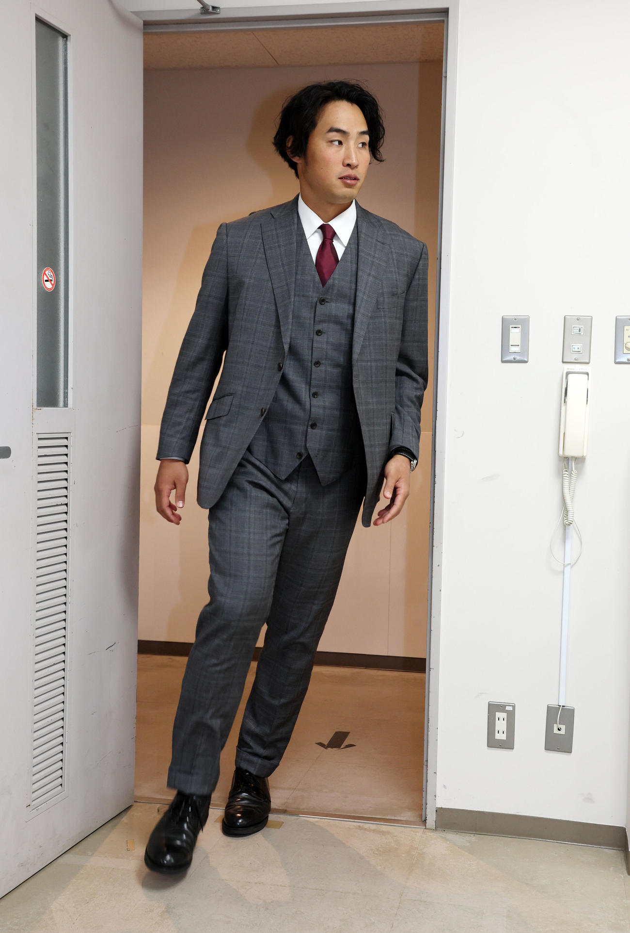 契約更改を終えた佐藤蓮（撮影・加藤哉）