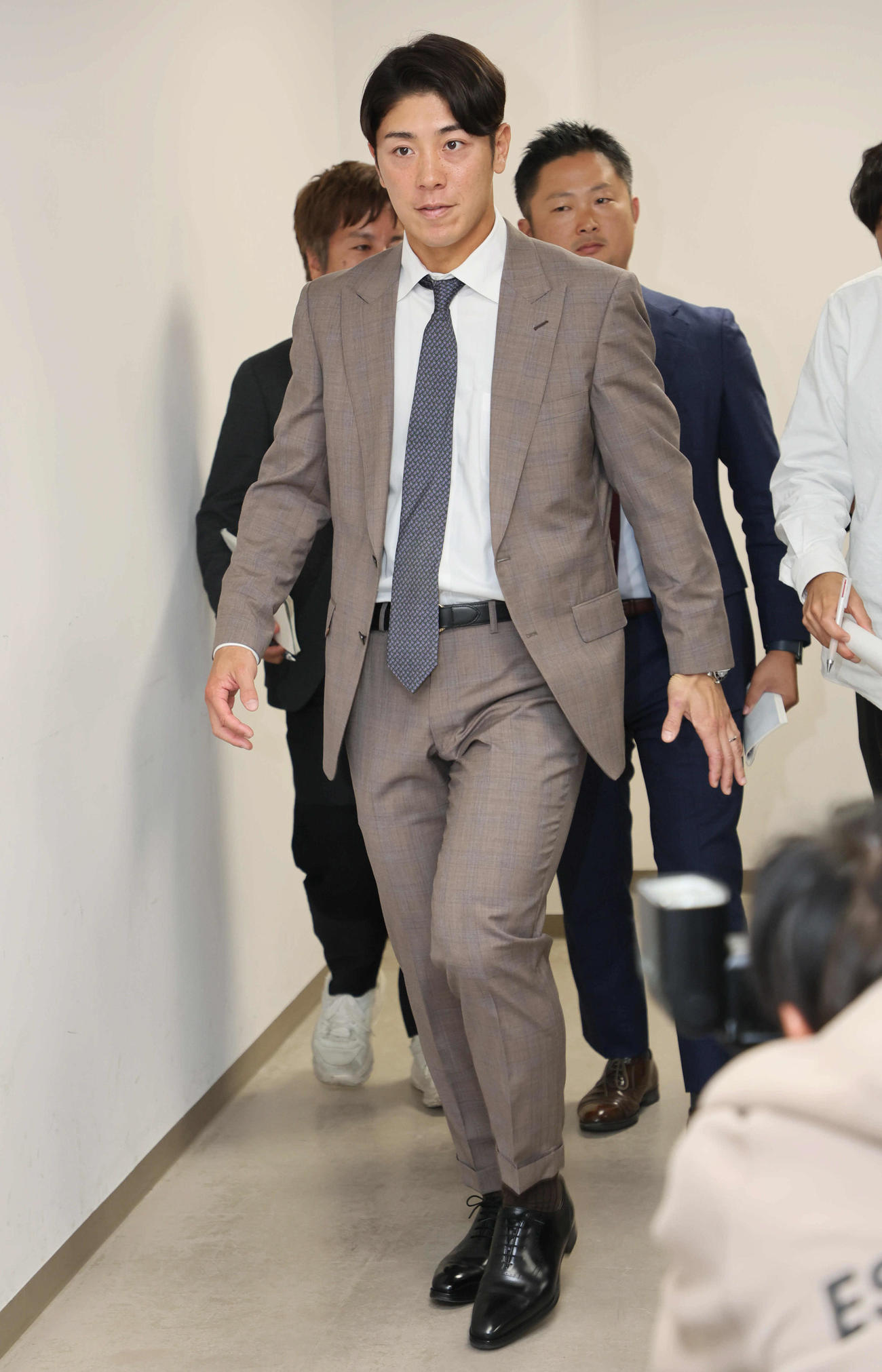 微増で契約更改を終えた阪神豊田（撮影・宮崎幸一）