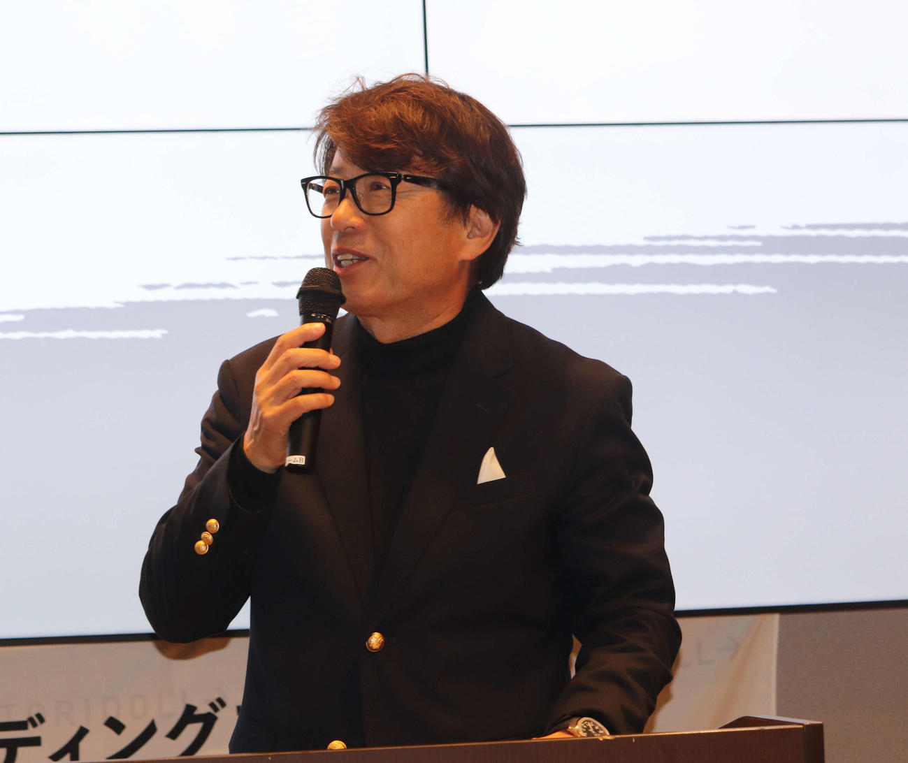 トリドール社による四国ILドラフト選手壮行会に出席した同社の粟田社長（撮影・小早川宗一郎）