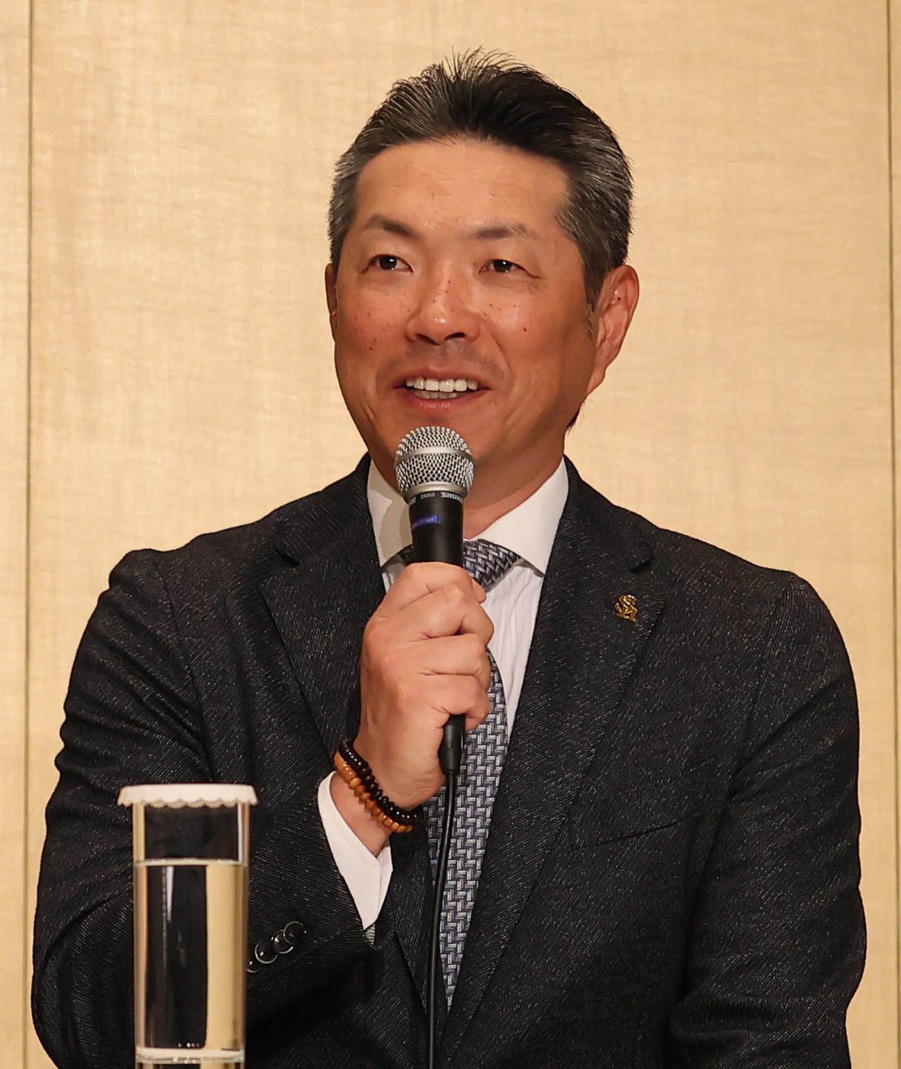 城島氏のCBO就任会見に臨む小久保監督（撮影・鬼束羽瑠菜）