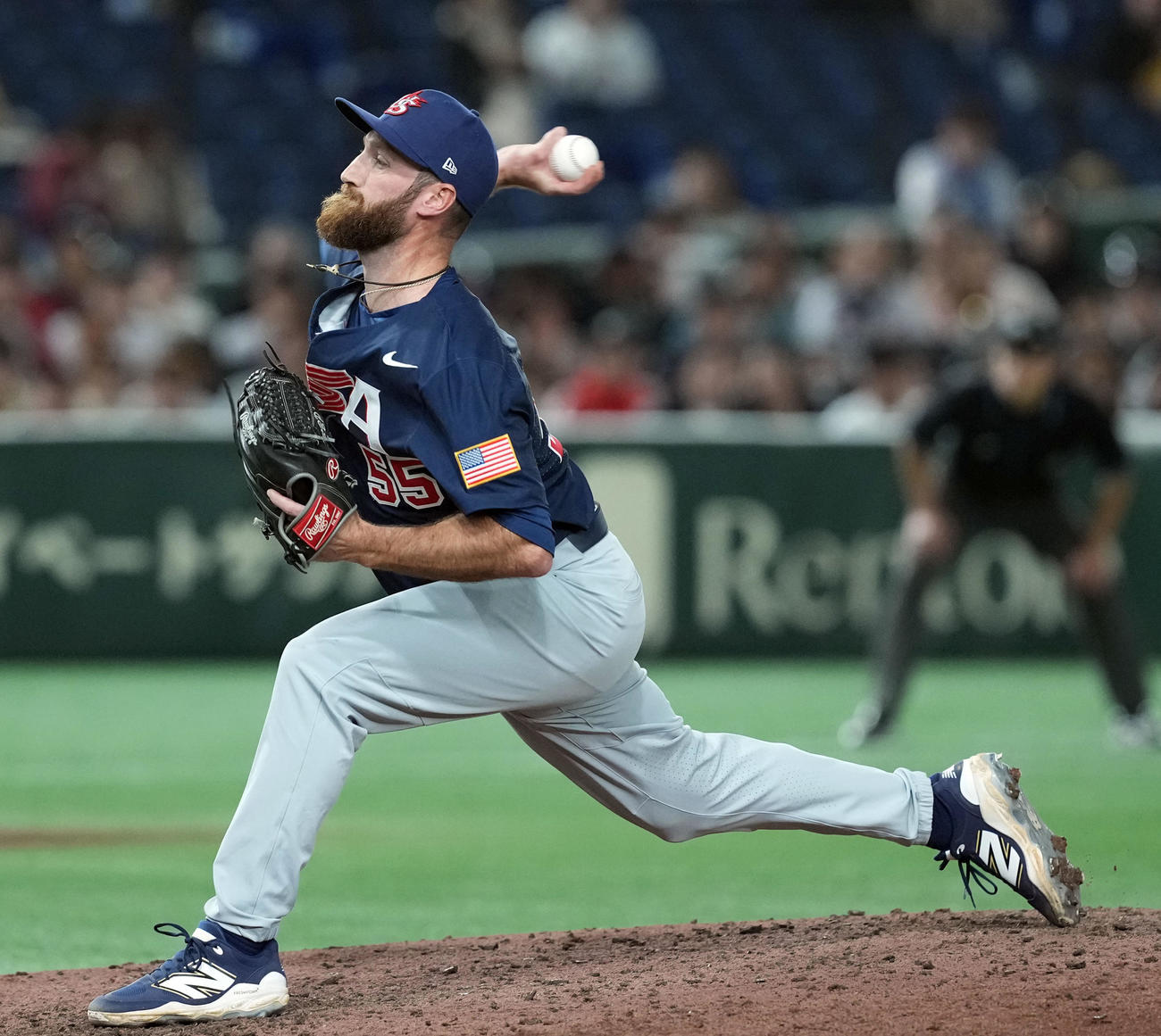日本対米国　6回からマウンドに上がった米国パットン（撮影・たえ見朱実）