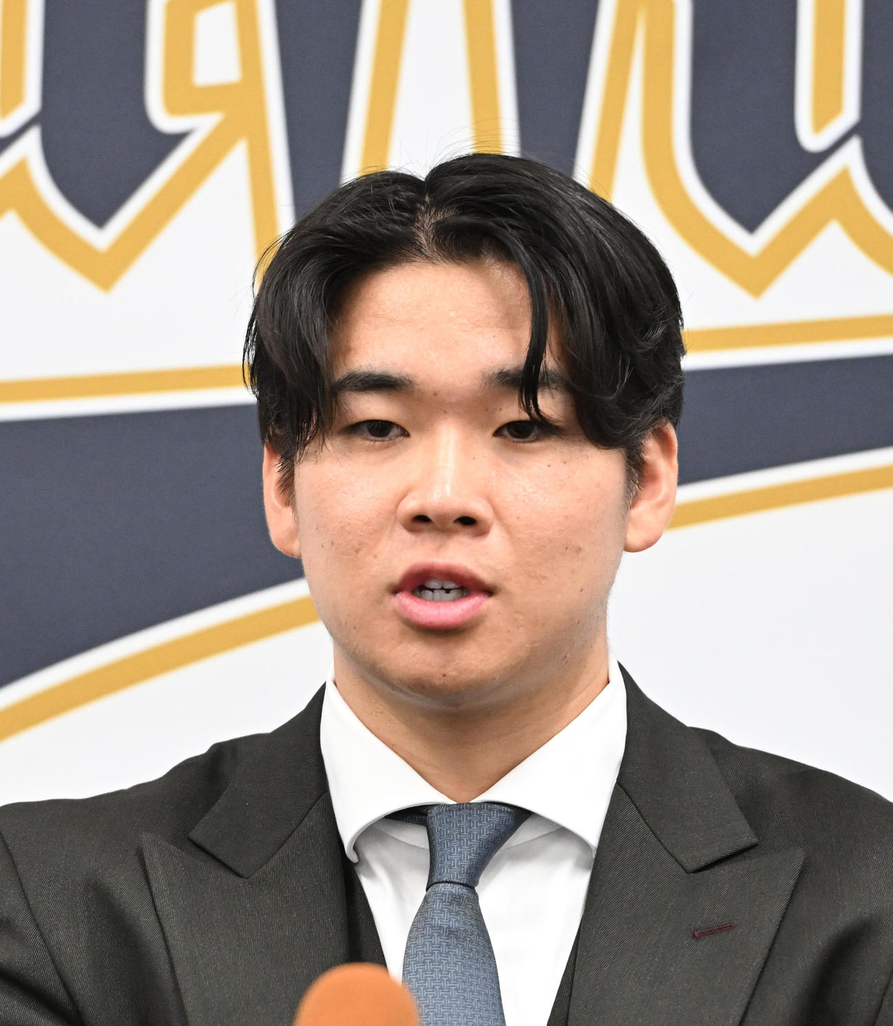 ダウンで契約更改したオリックス山下（撮影・和賀正仁）