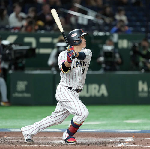 プレミア12】新井さんは喜んでいるはず！？坂倉将吾の反撃ソロで