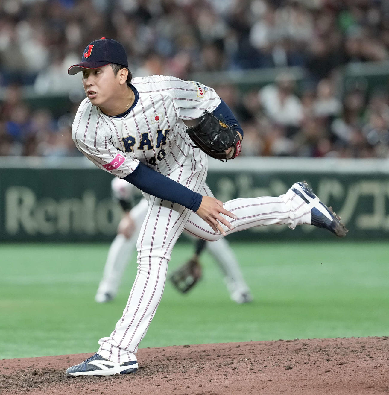 日本対台湾　8回からマウンドに上がった日本藤平（撮影・たえ見朱実）