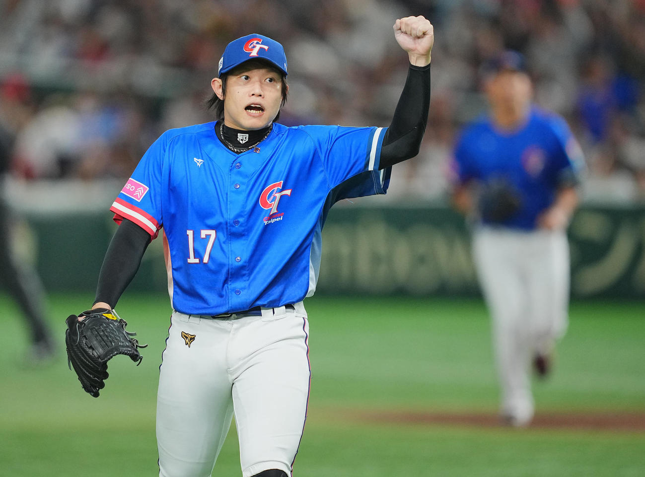 日本対台湾　8回裏日本の攻撃を無失点に抑えガッツポーズする台湾陳冠宇（撮影・垰建太）