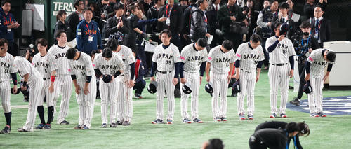 プレミア12】台湾の初優勝にチアリーダーも歓喜の涙 Xでは「美しい
