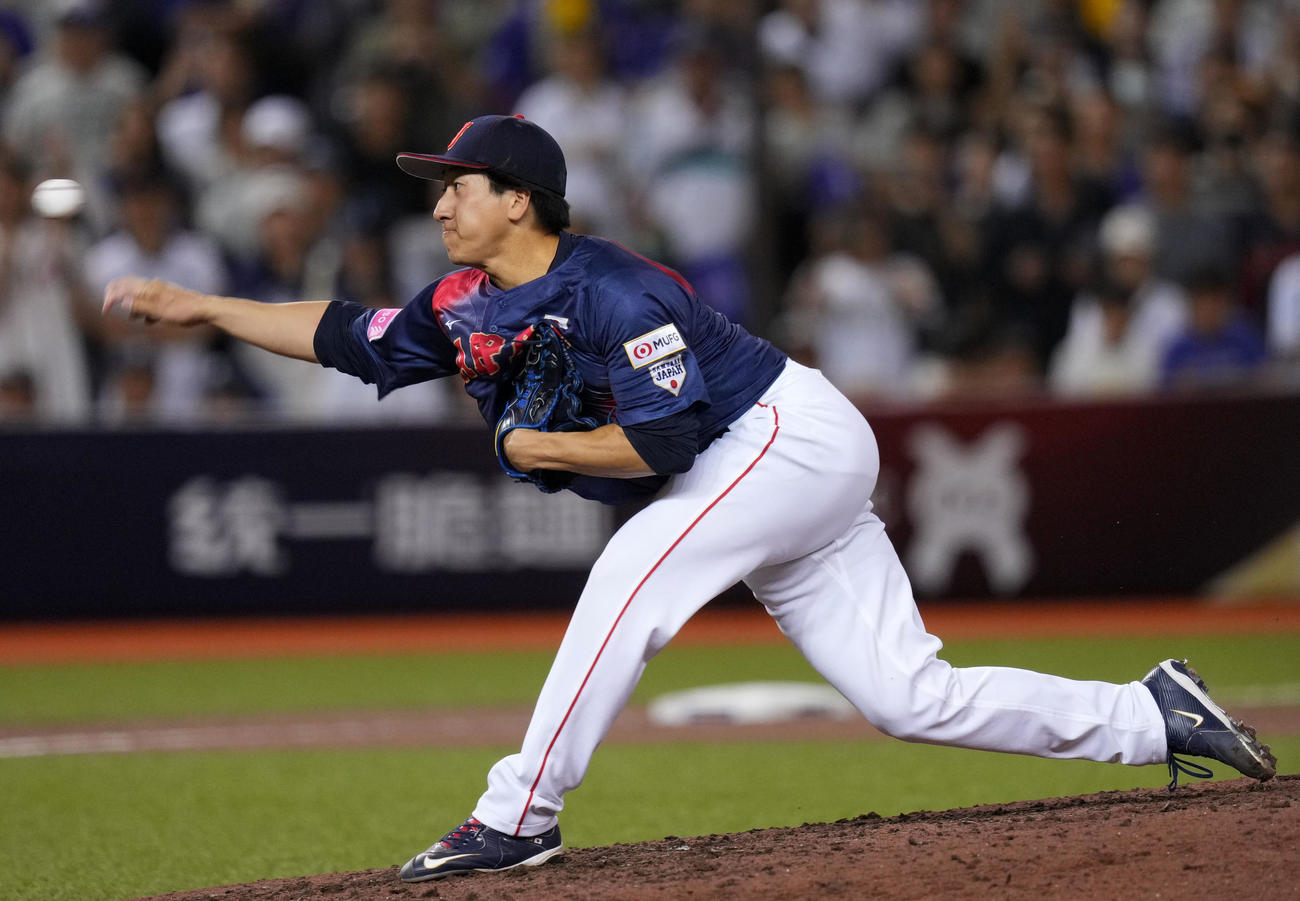 日本対台湾　9回裏から登板した大勢（2024年11月16日、撮影・横山健太）