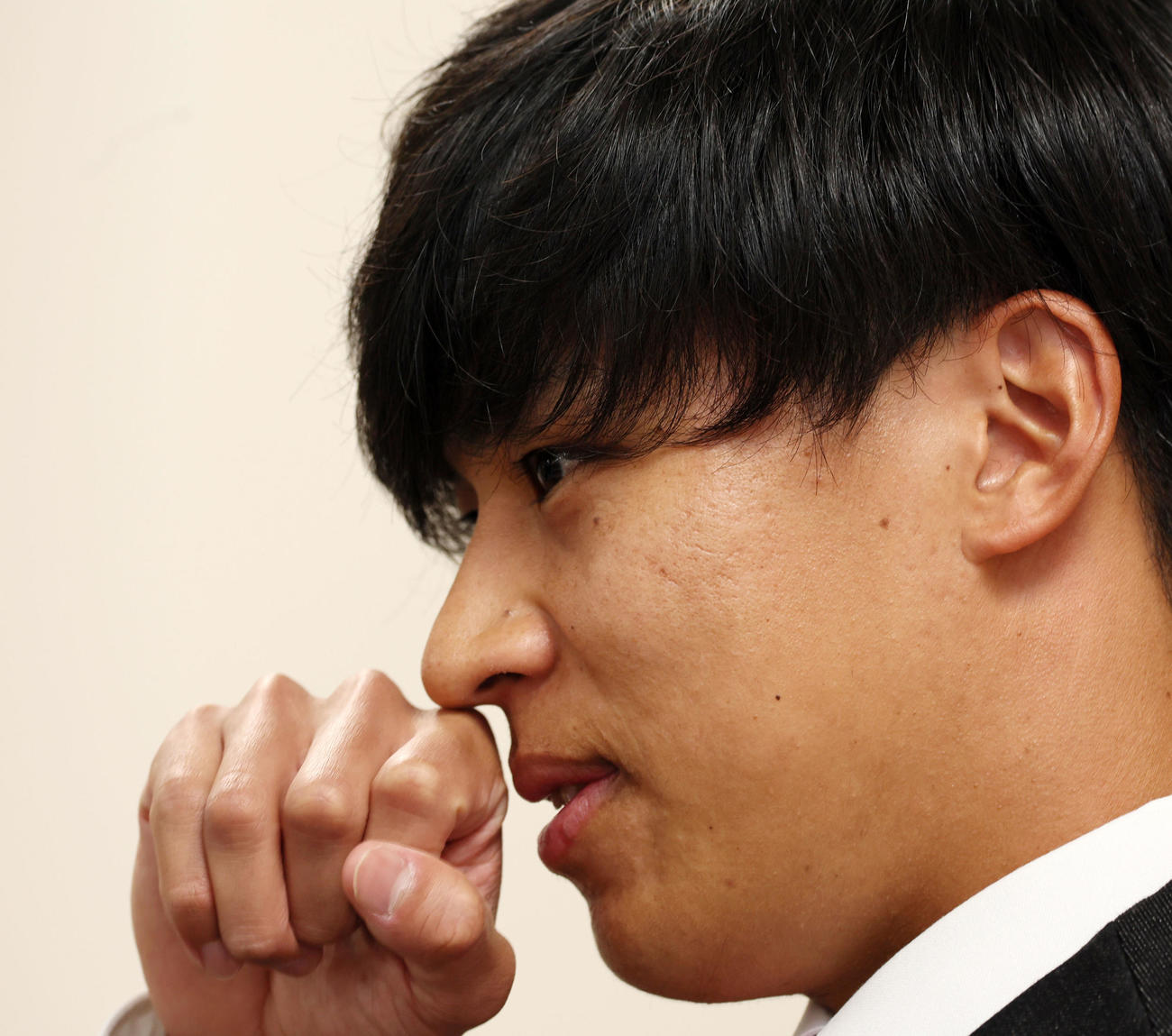 契約更改を終え会見する植田（撮影・加藤哉）