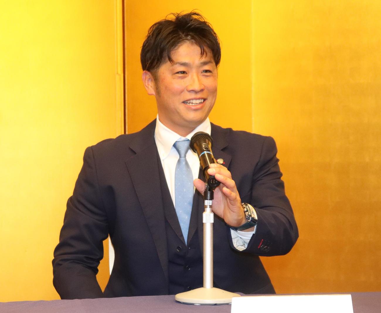 就任会見で抱負を語るBC・埼玉の清田監督（撮影・古川真弥）