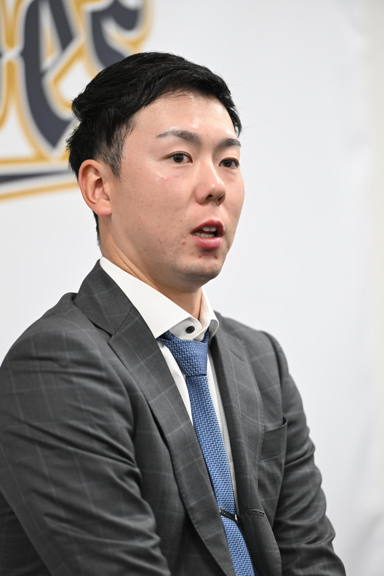 契約更改を終え会見するオリックス本田（撮影・和賀正仁）