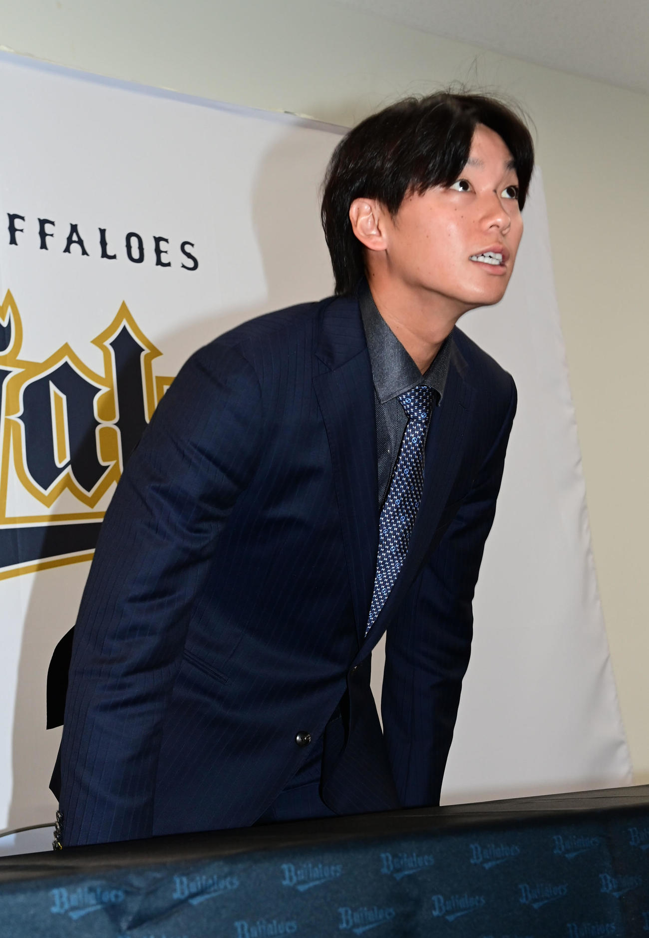 ダウンで契約更改したオリックス石川（撮影・和賀正仁）