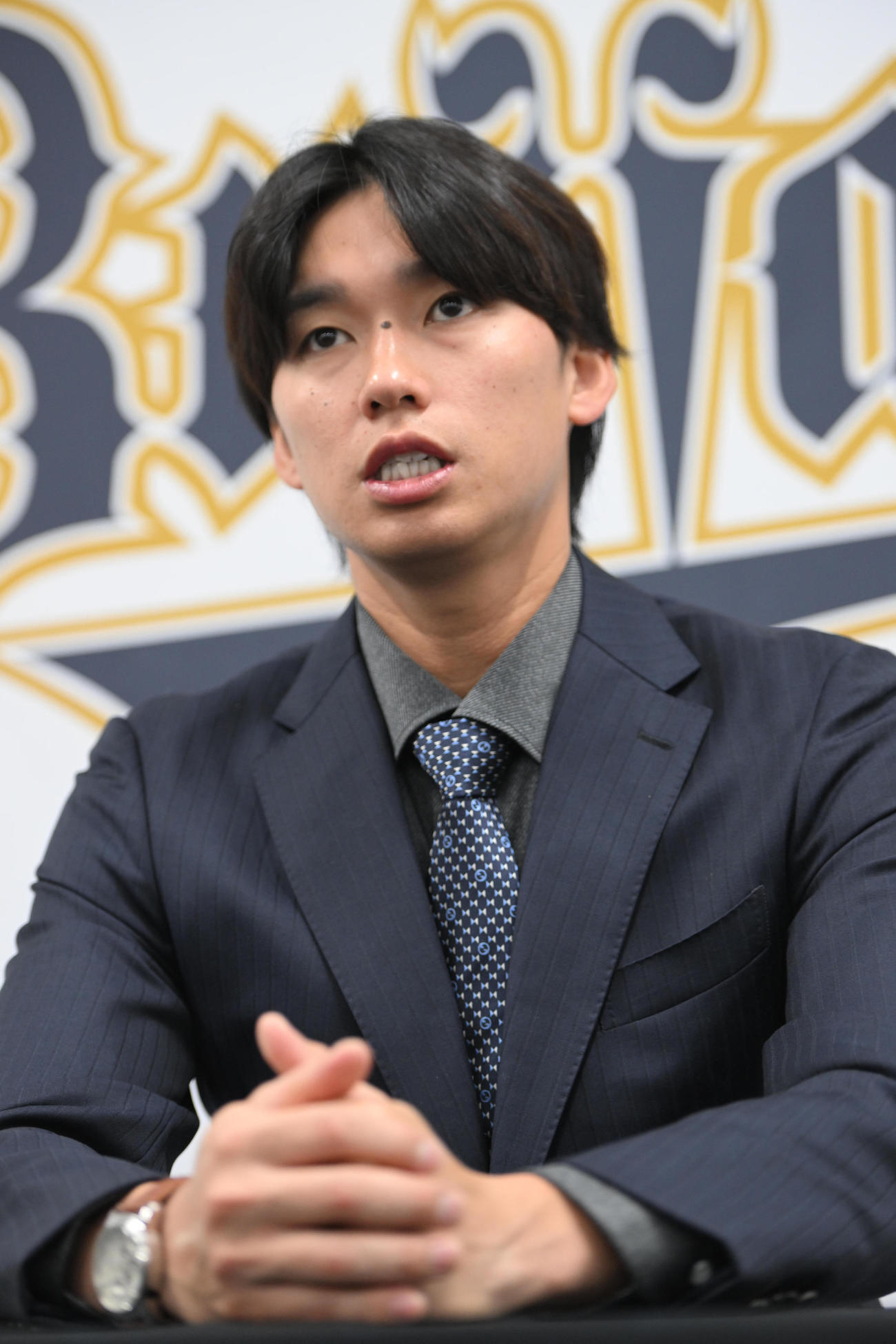 ダウンで契約更改したオリックス石川（撮影・和賀正仁）