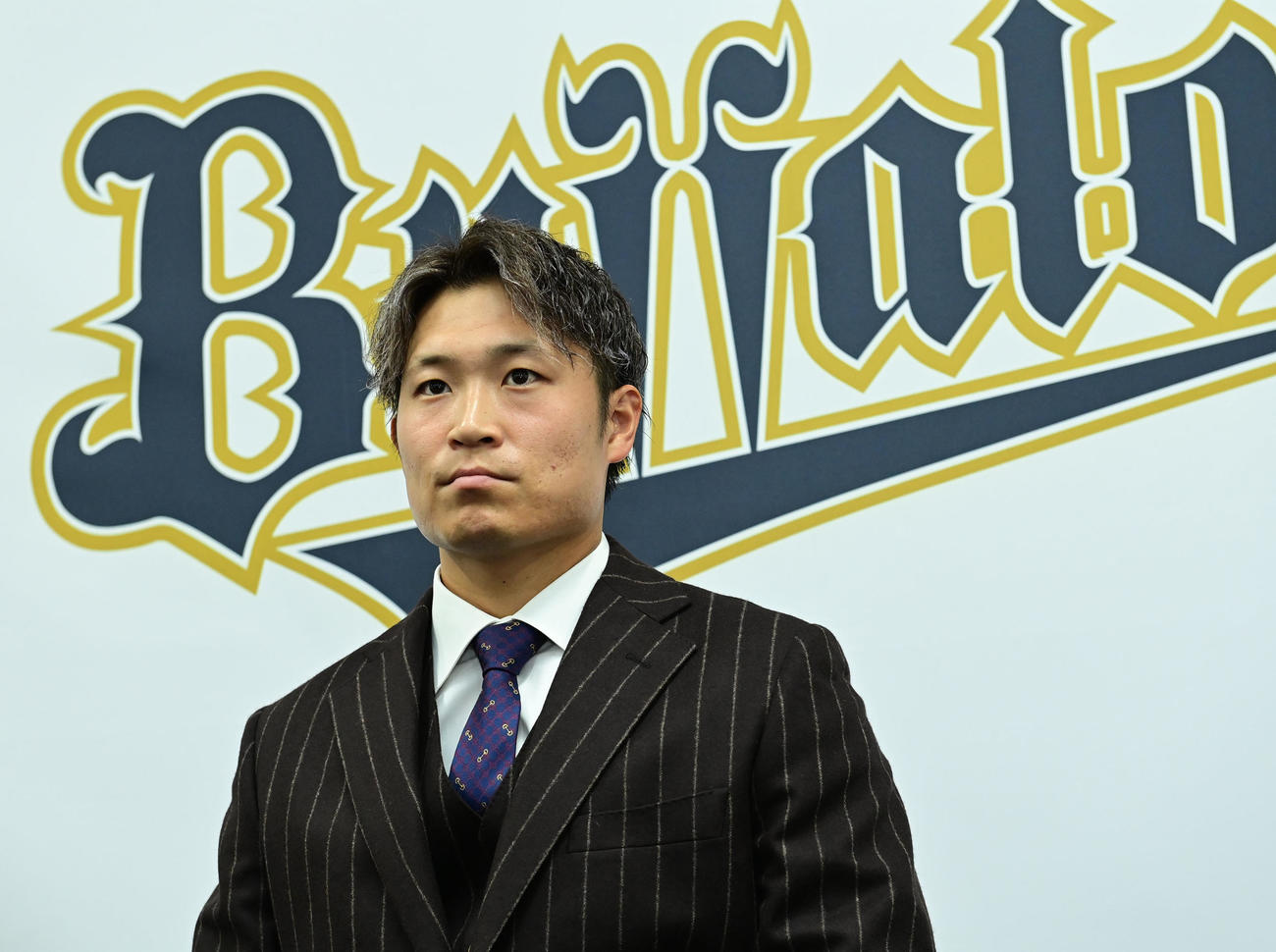 契約更改を終え、来季に向けて話をするオリックス阿部（撮影・和賀正仁）